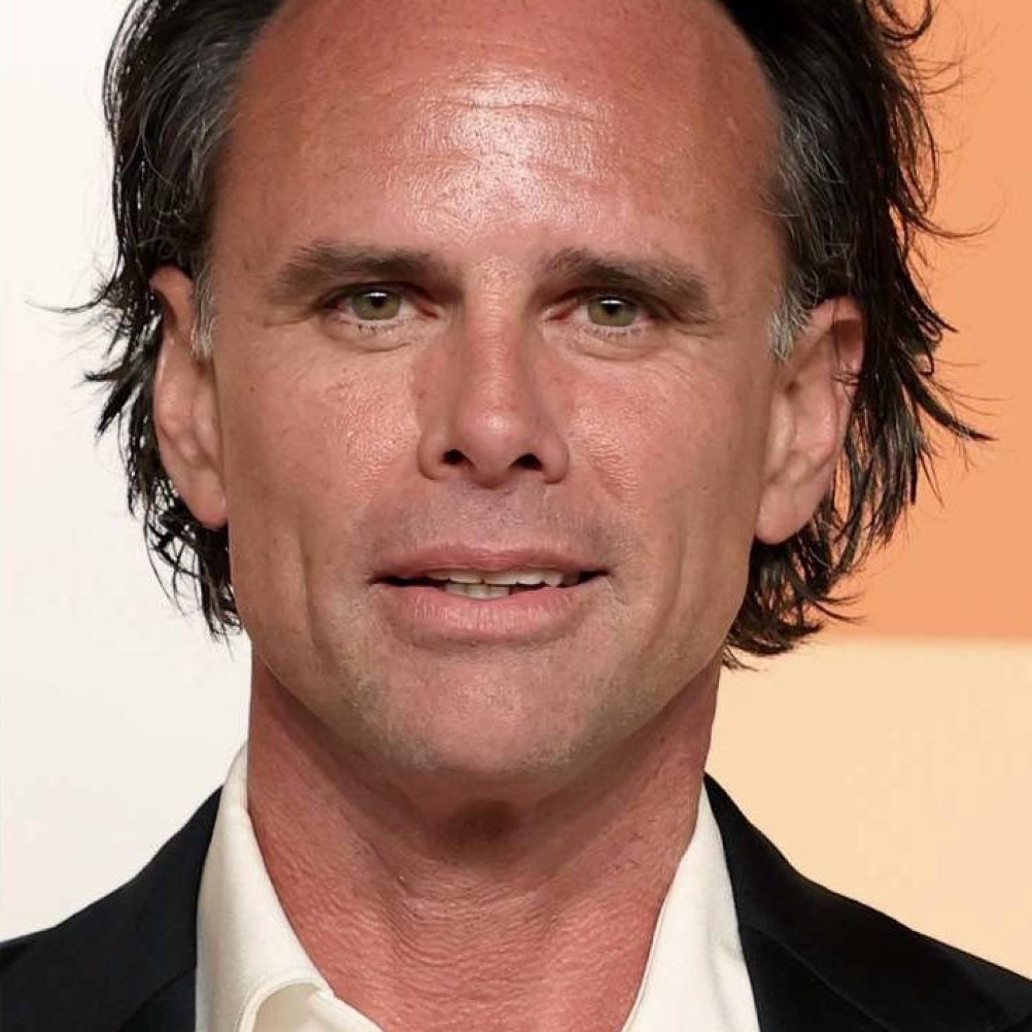 Walton Goggins photo