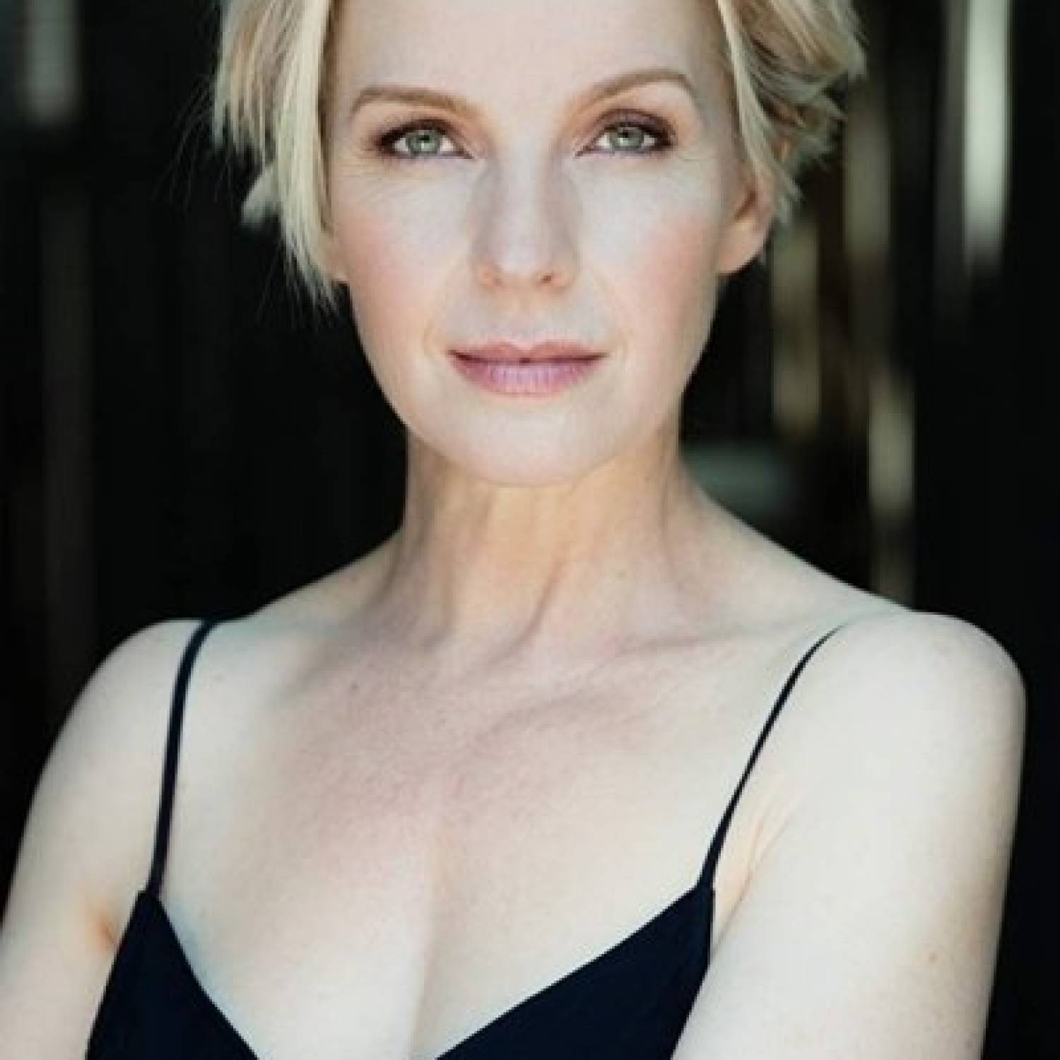 Jacqueline McKenzie photo