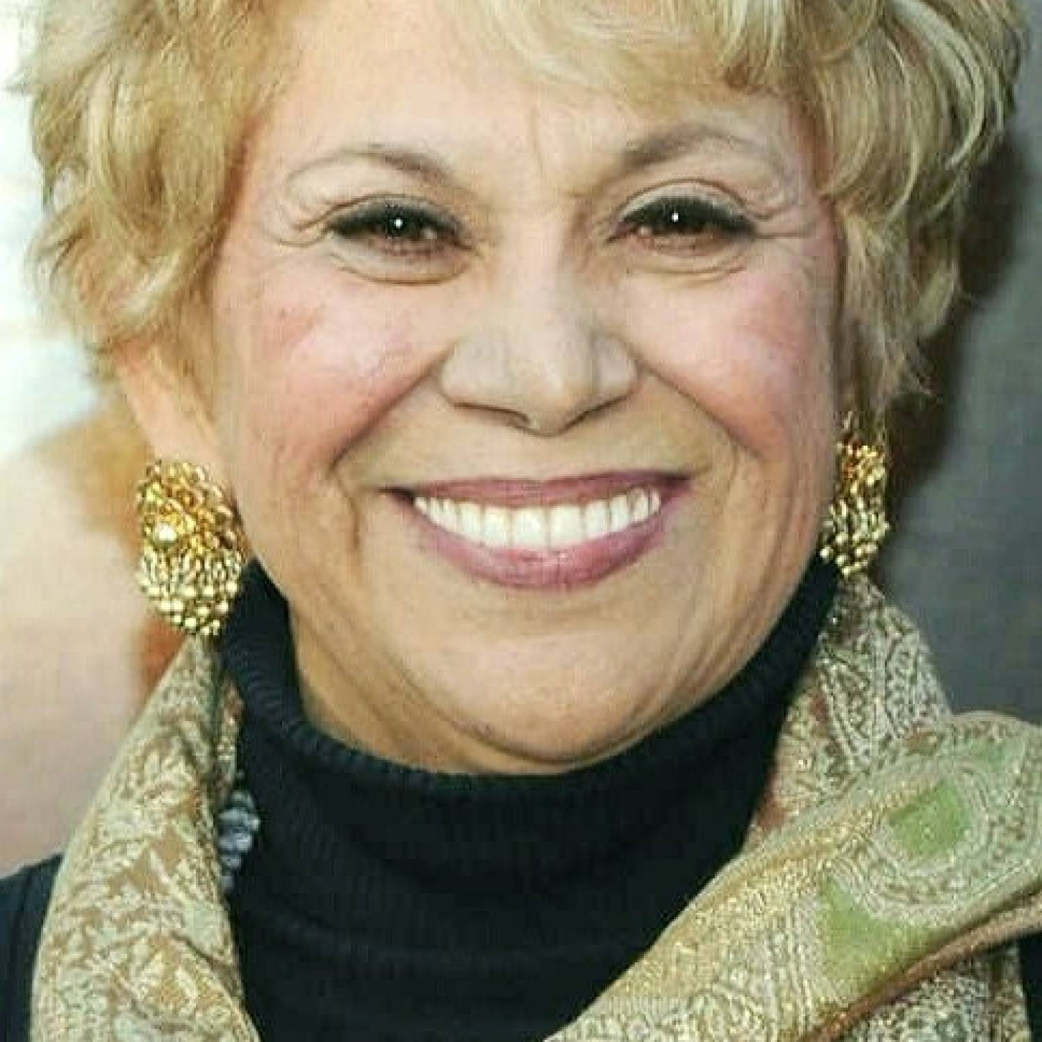 Lupe Ontiveros photo