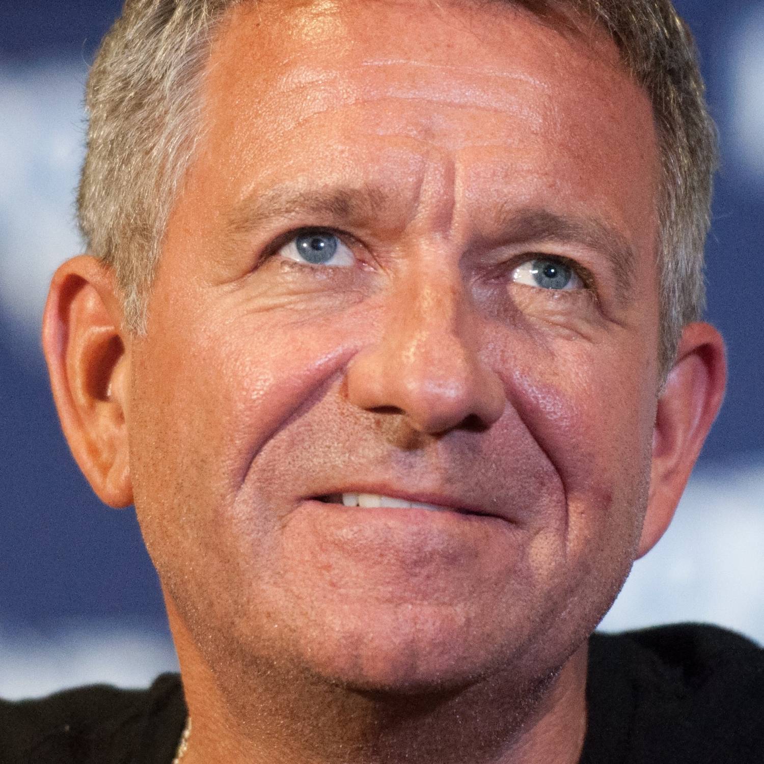 Sean Pertwee photo