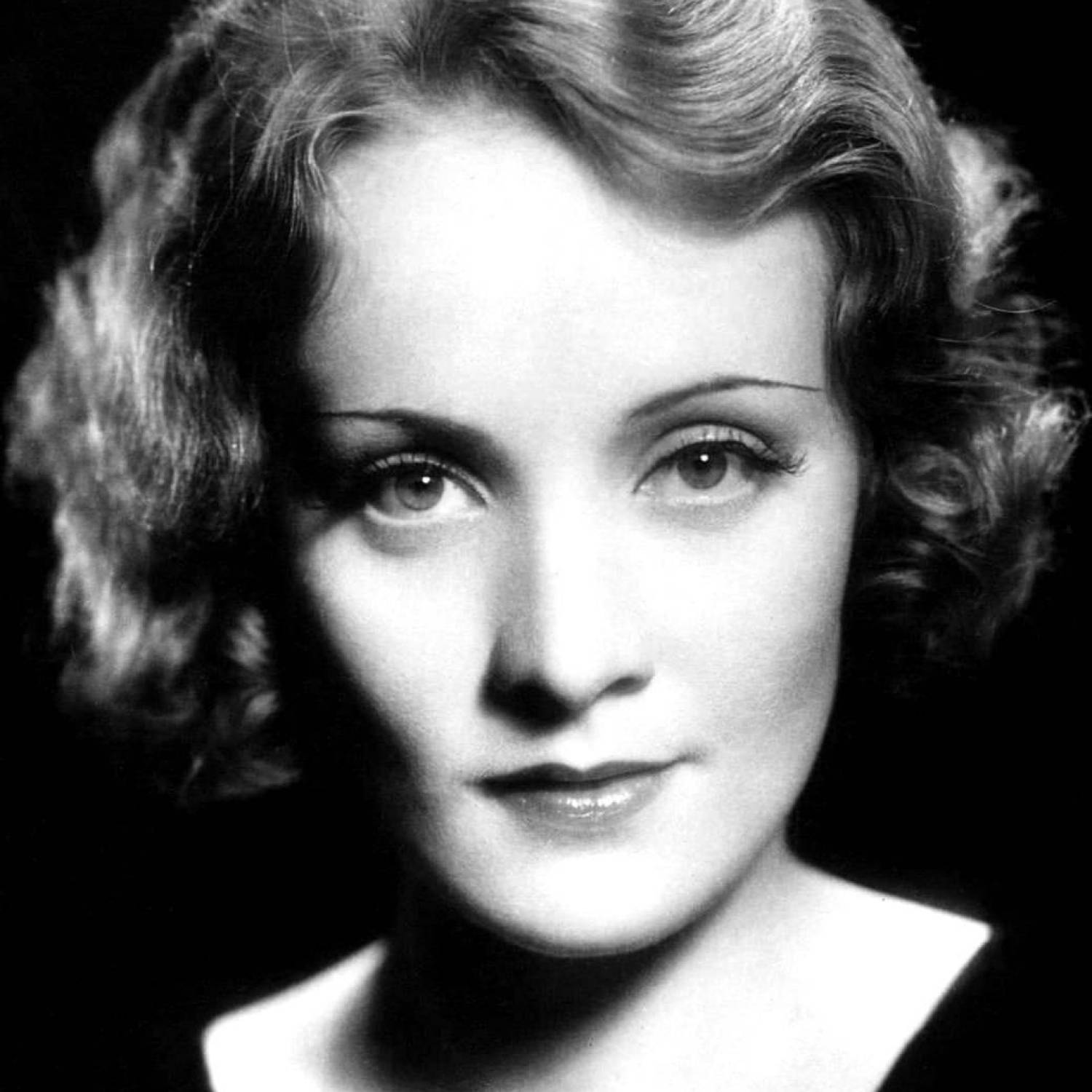 Marlene Dietrich photo