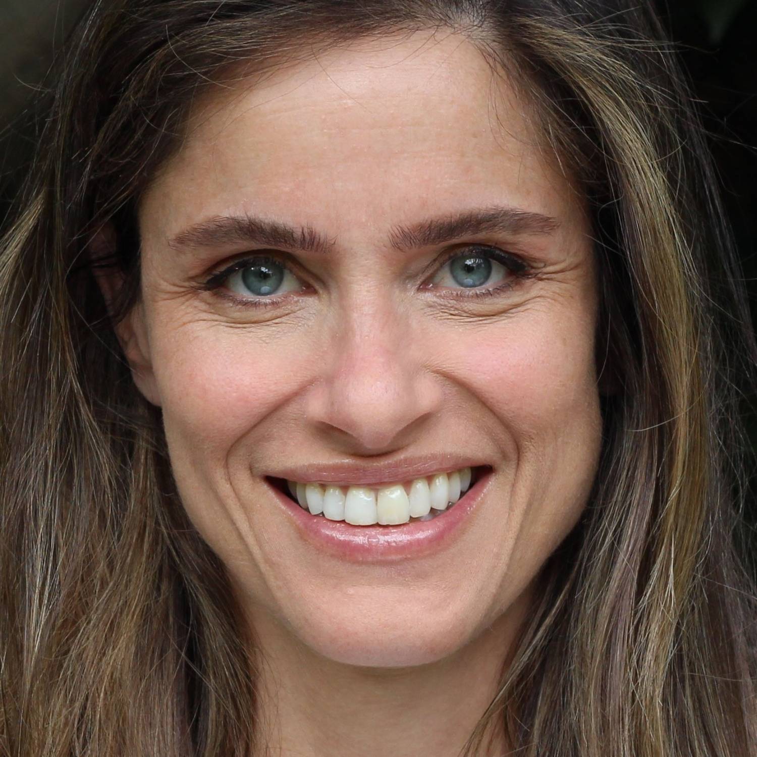 Amanda Peet photo