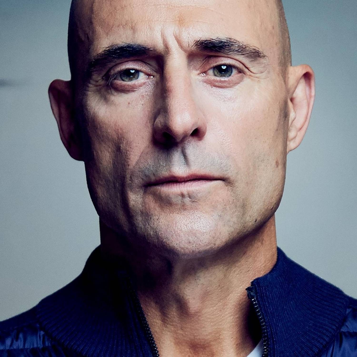 Mark Strong photo