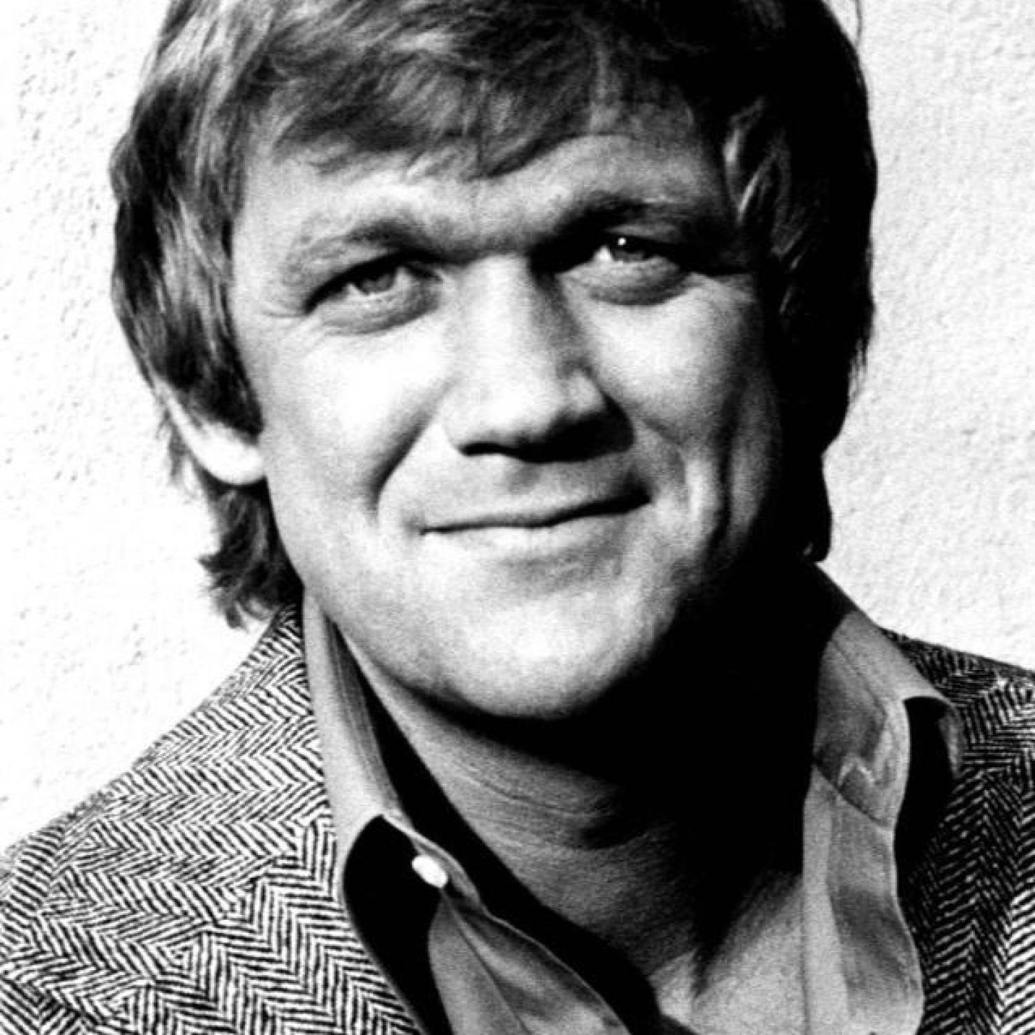 Bo Svenson photo