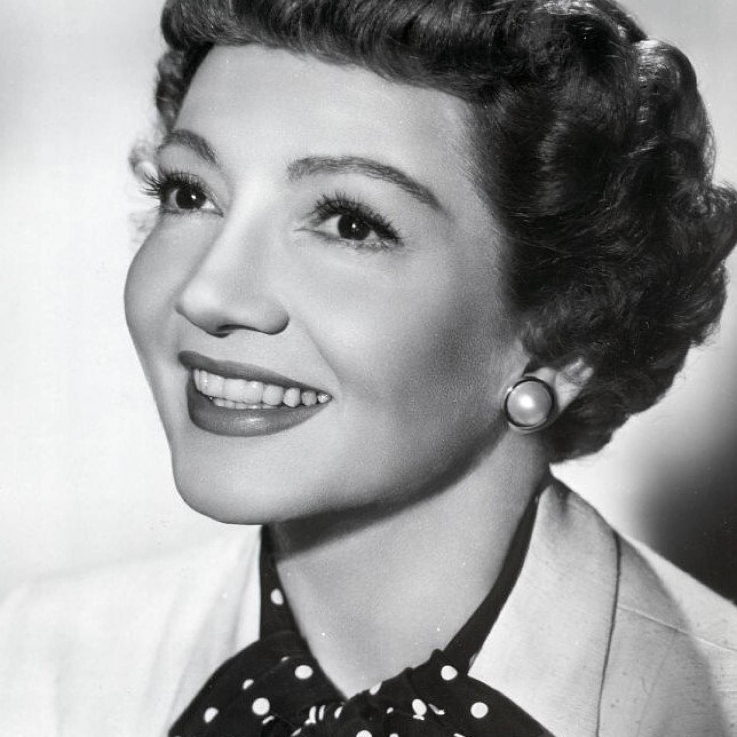 Claudette Colbert photo