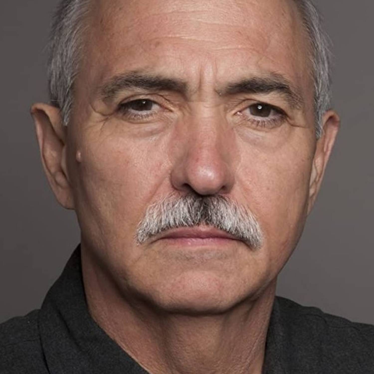 Miguel Sandoval photo