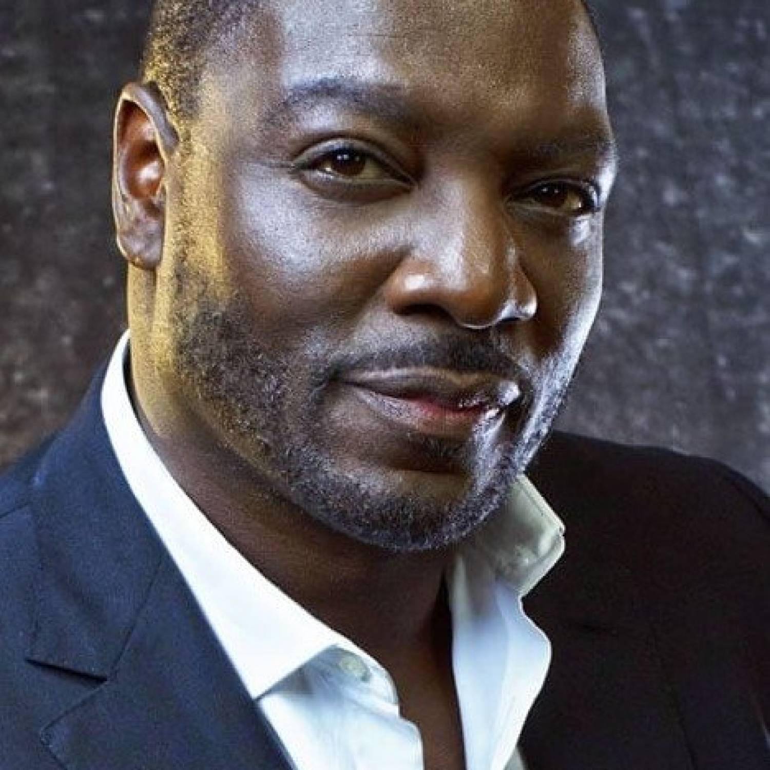 Adewale Akinnuoye-Agbaje photo