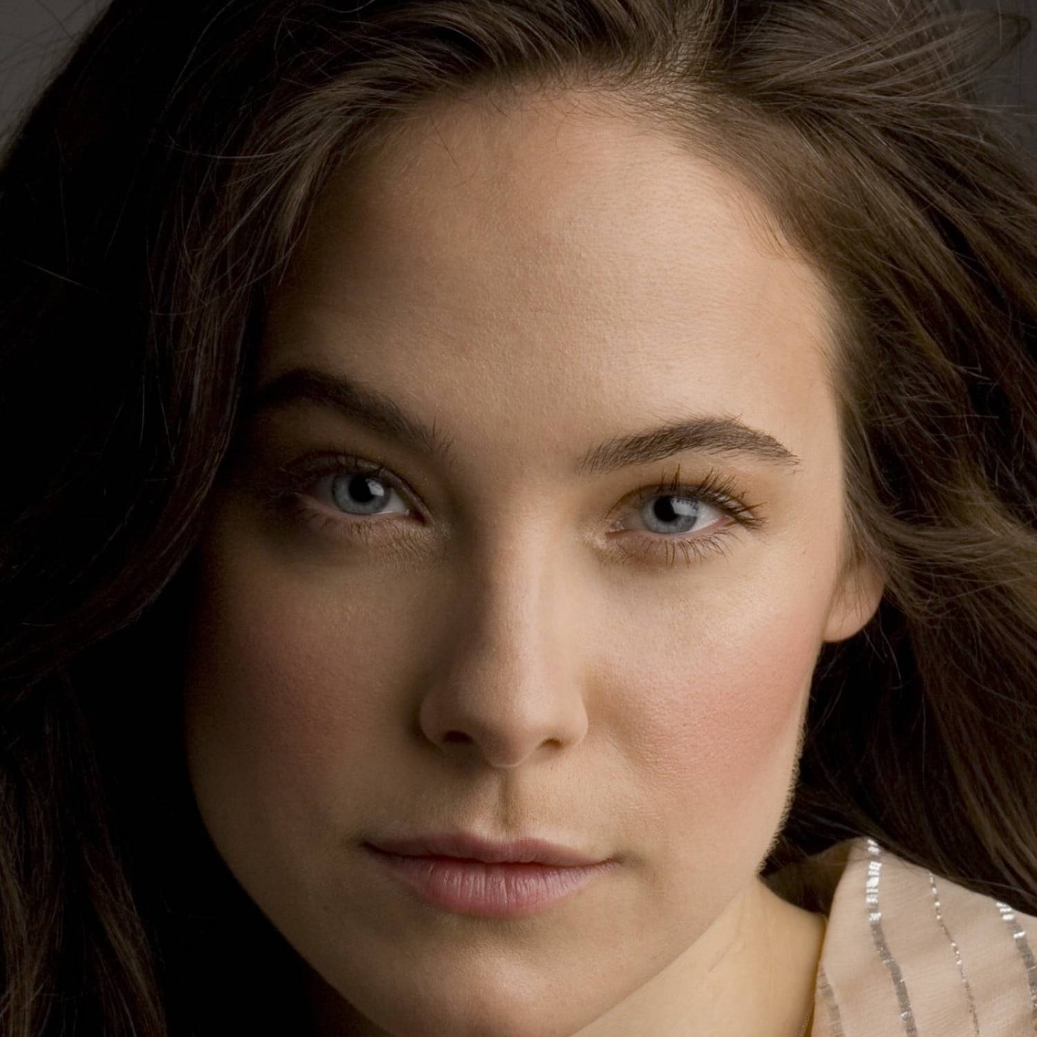 Caroline Dhavernas photo