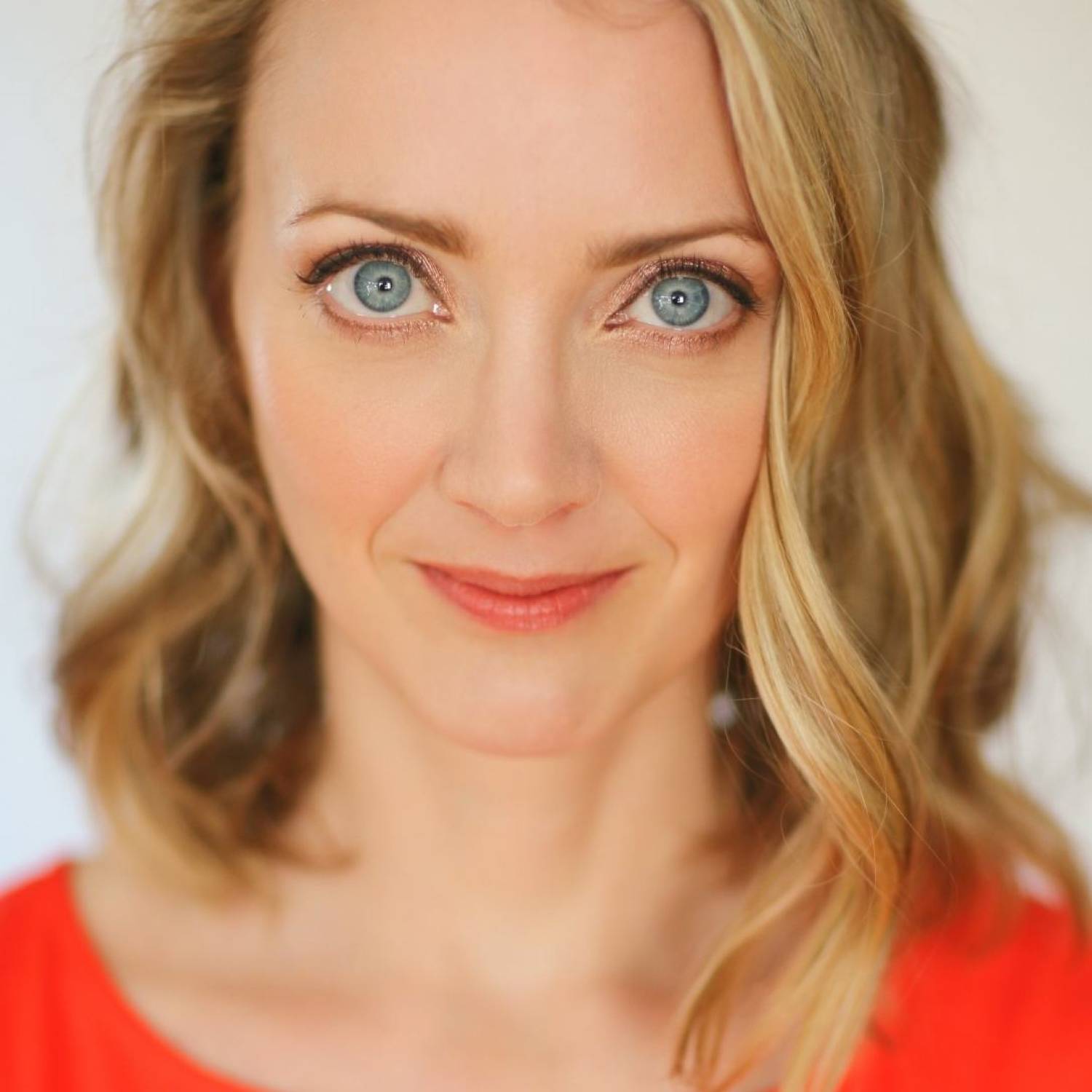 Lucy Davenport photo
