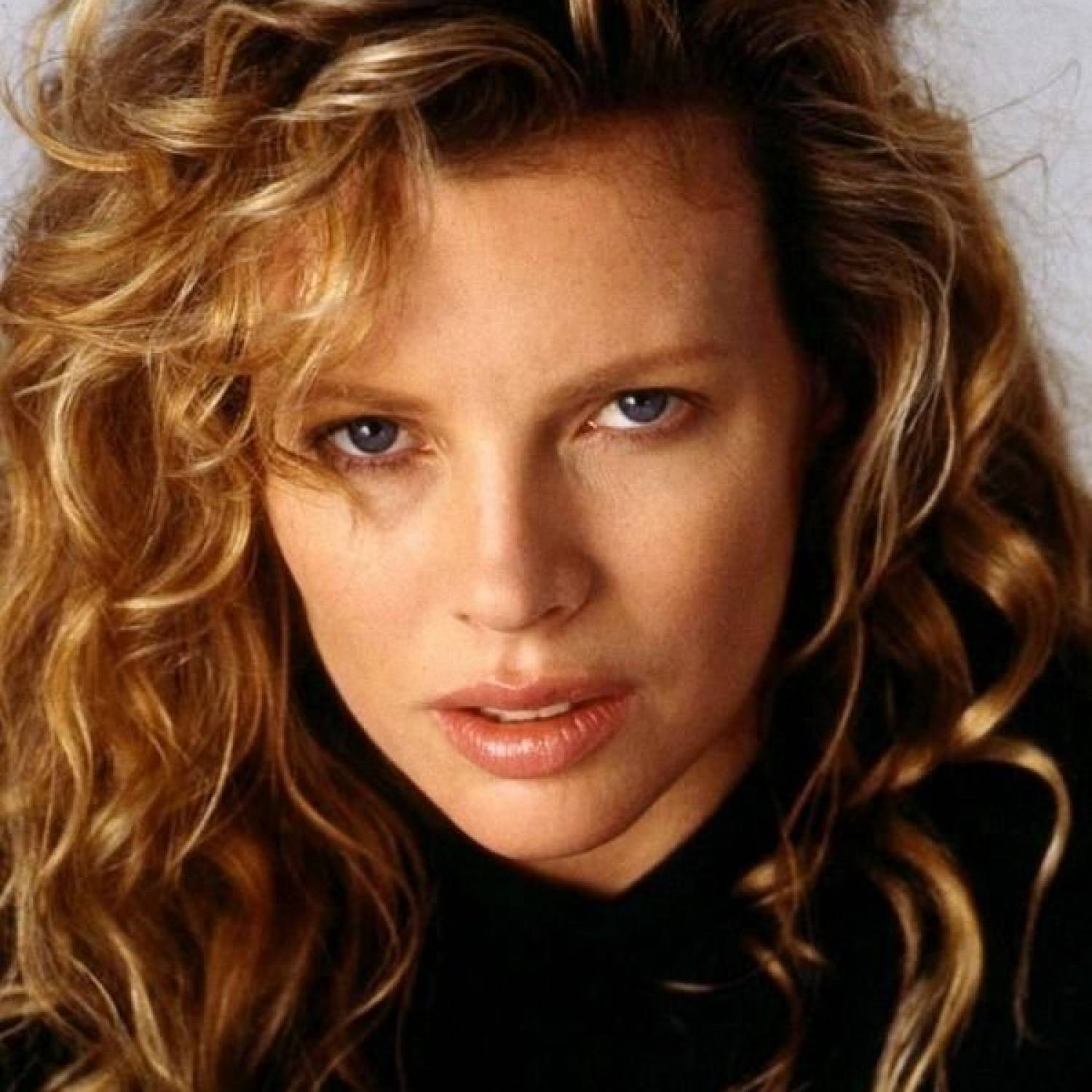 Kim Basinger photo