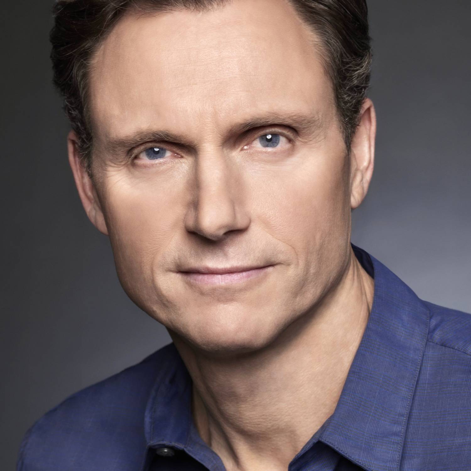 Tony Goldwyn photo