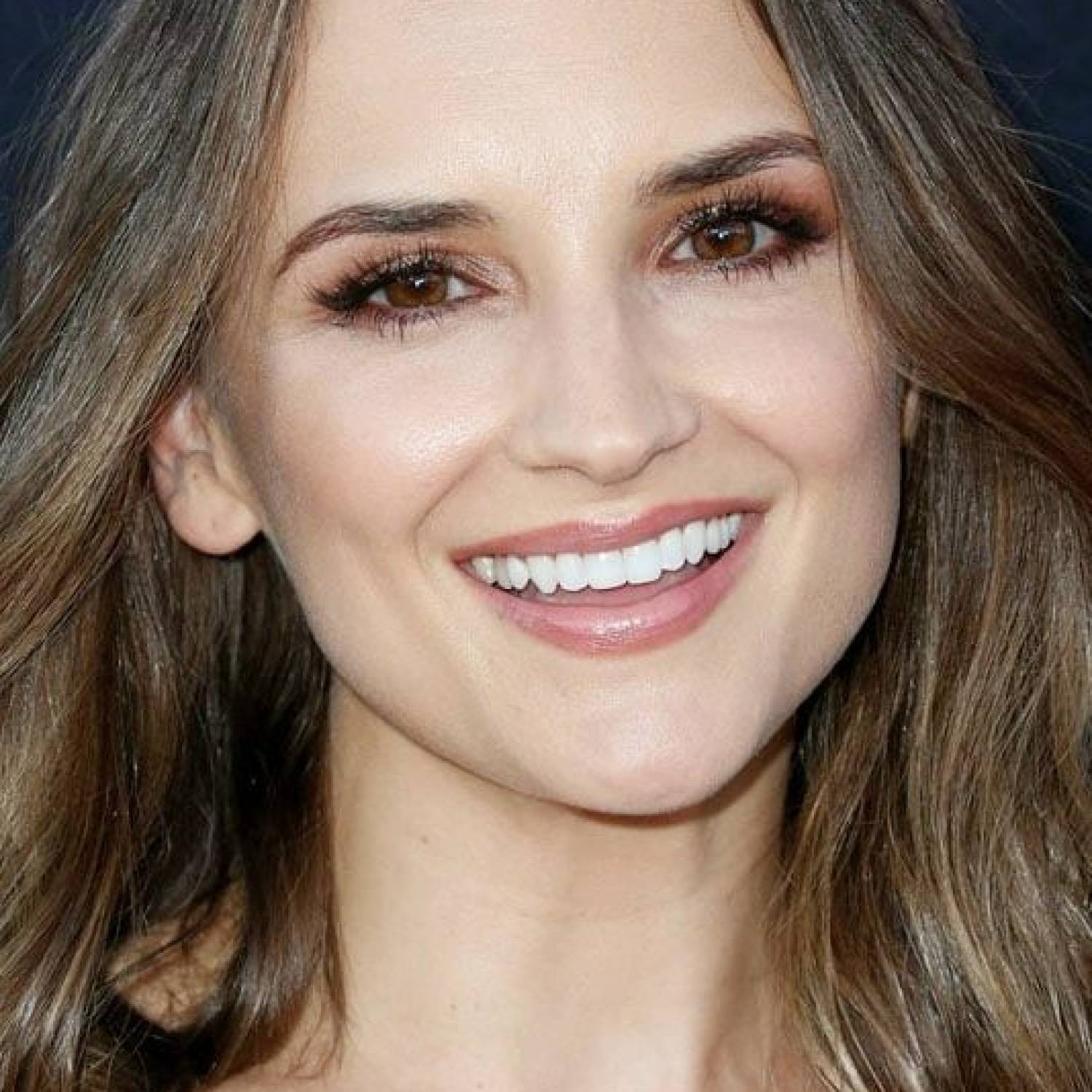 Rachael Leigh Cook photo