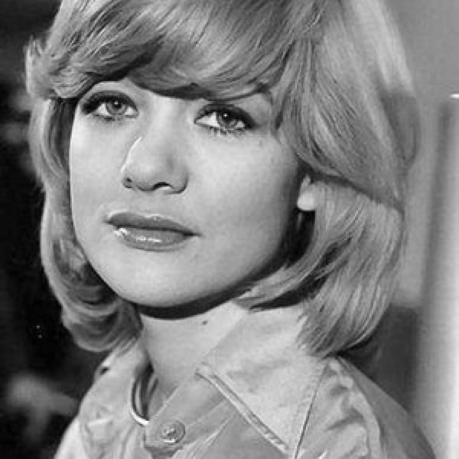 Judy Geeson photo