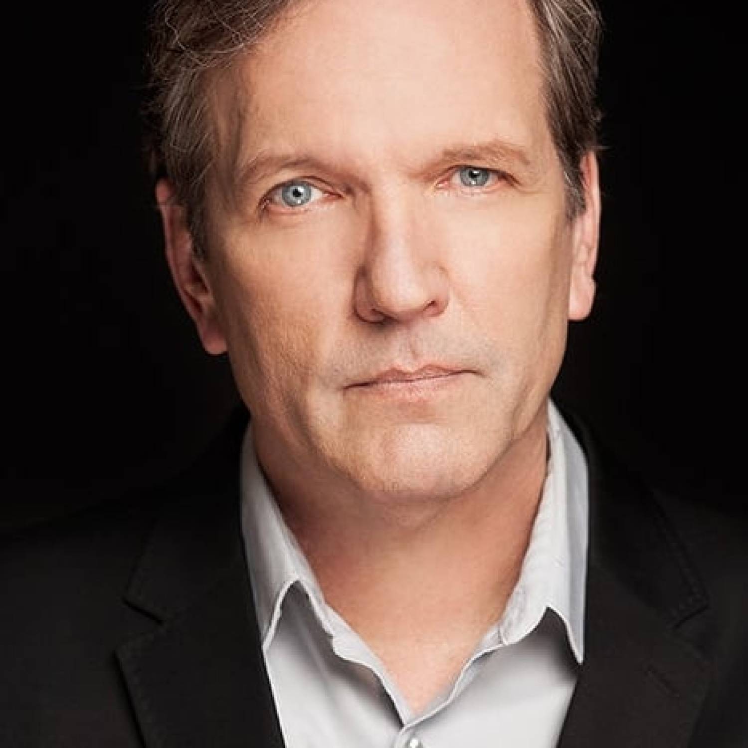 Martin Donovan photo
