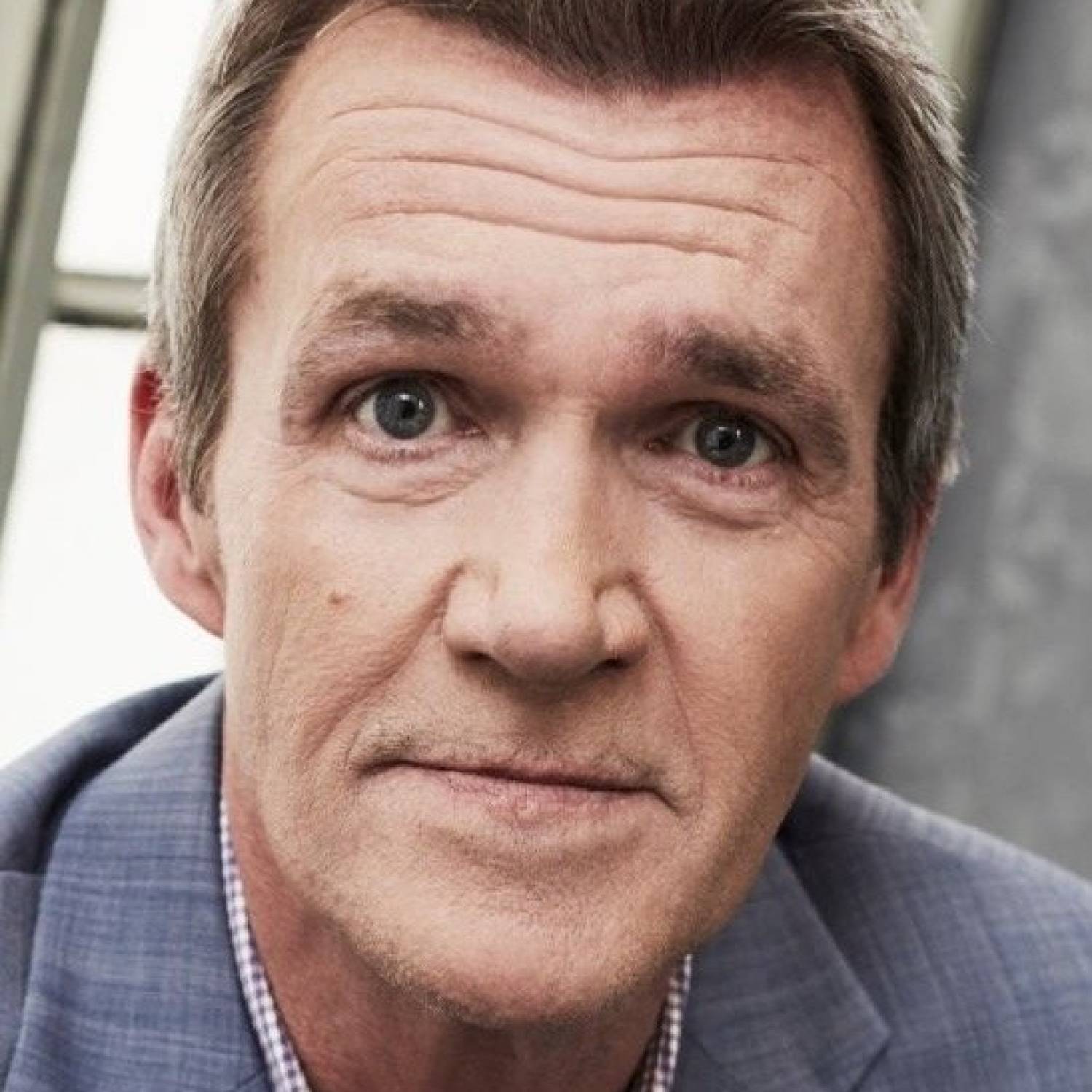 Neil Flynn photo