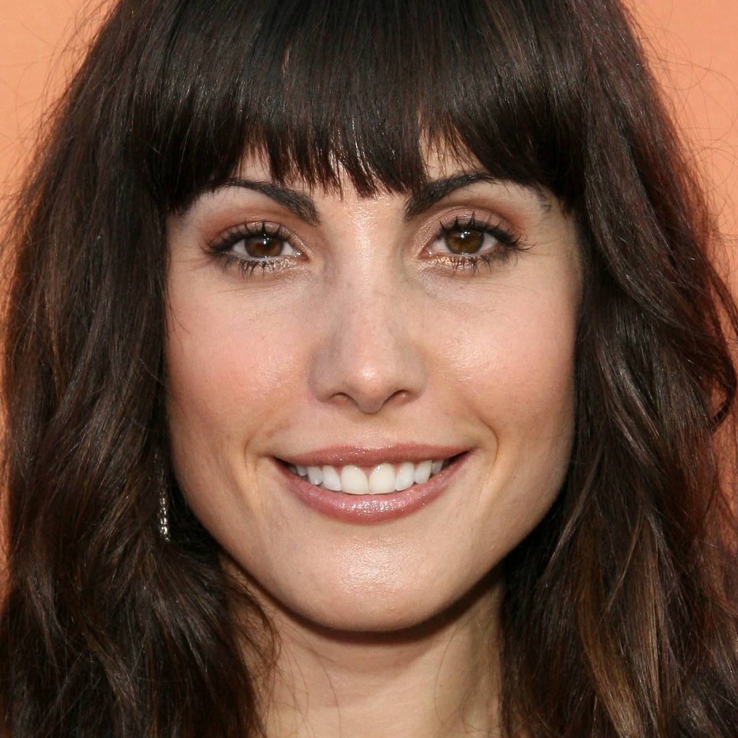Carly Pope photo