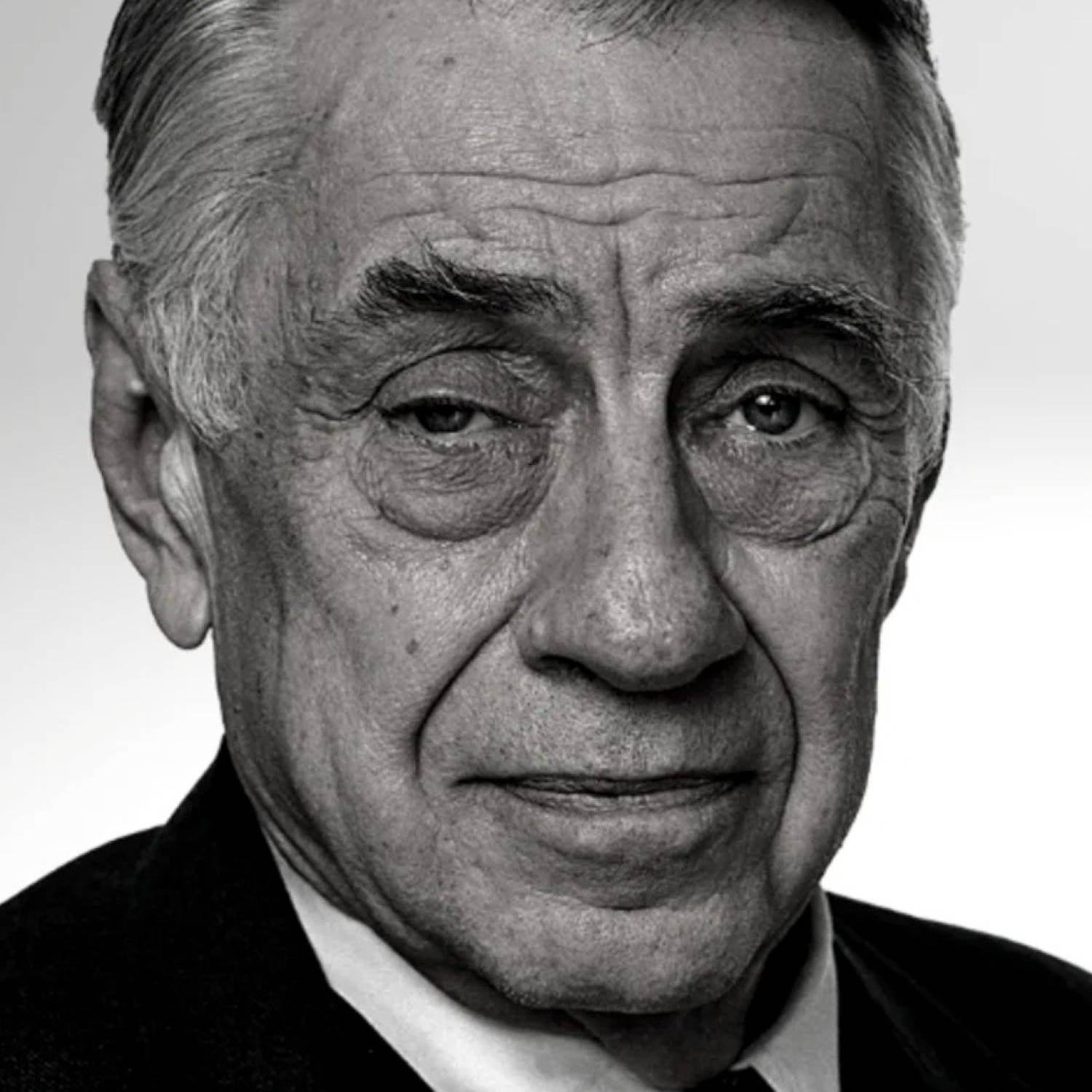 Philip Baker Hall photo