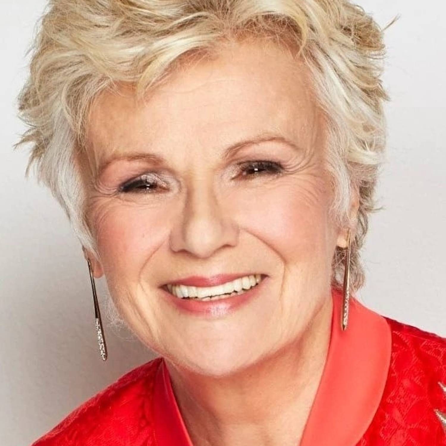 Julie Walters photo