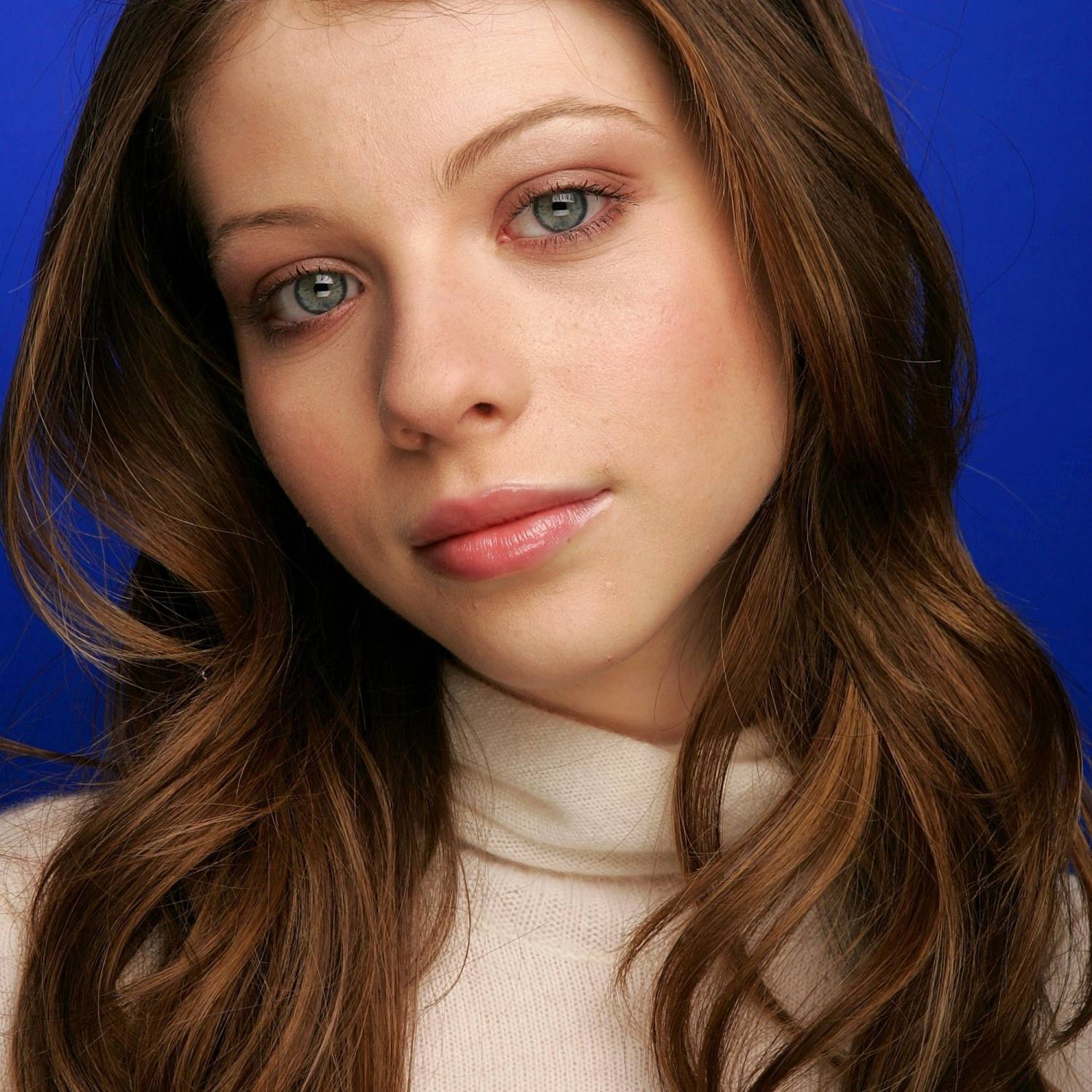 Michelle Trachtenberg photo