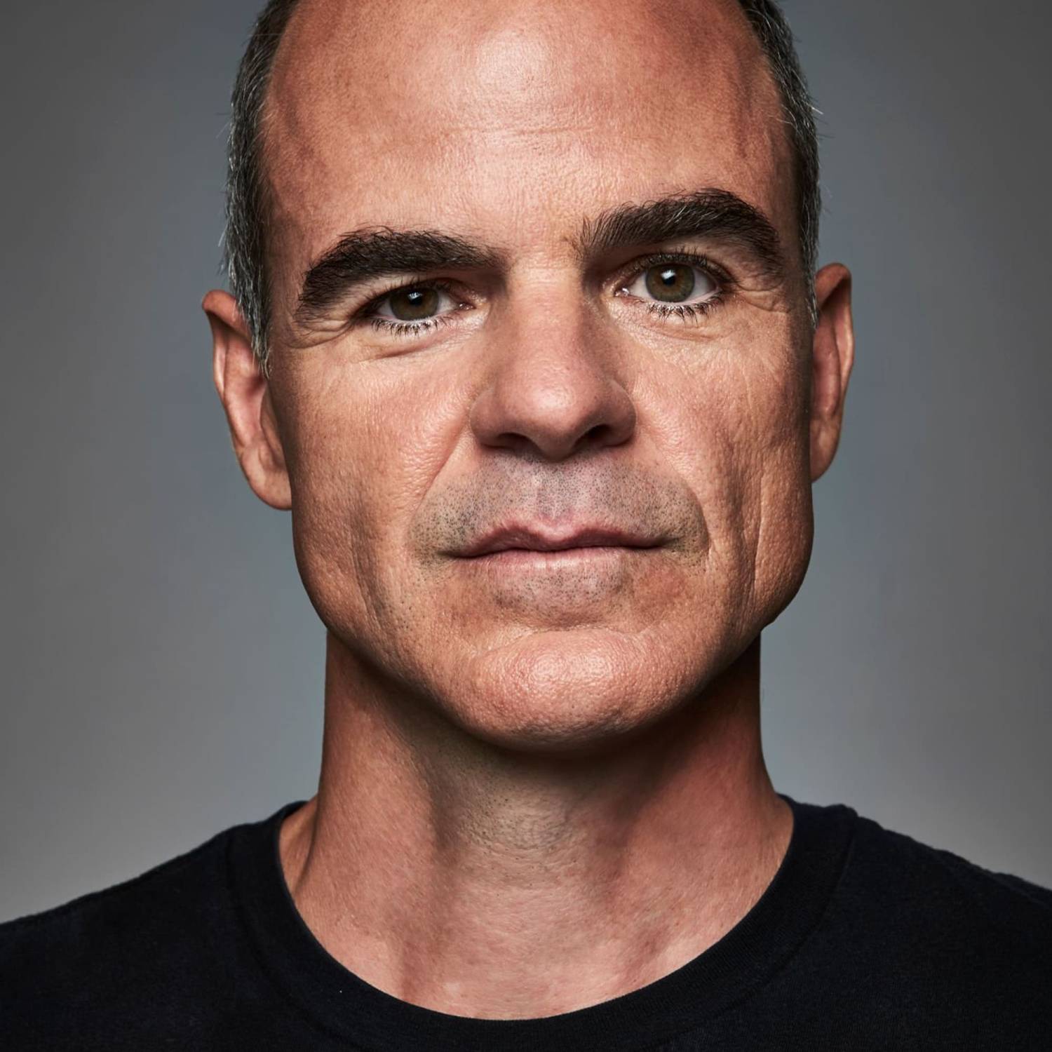 Michael Kelly photo
