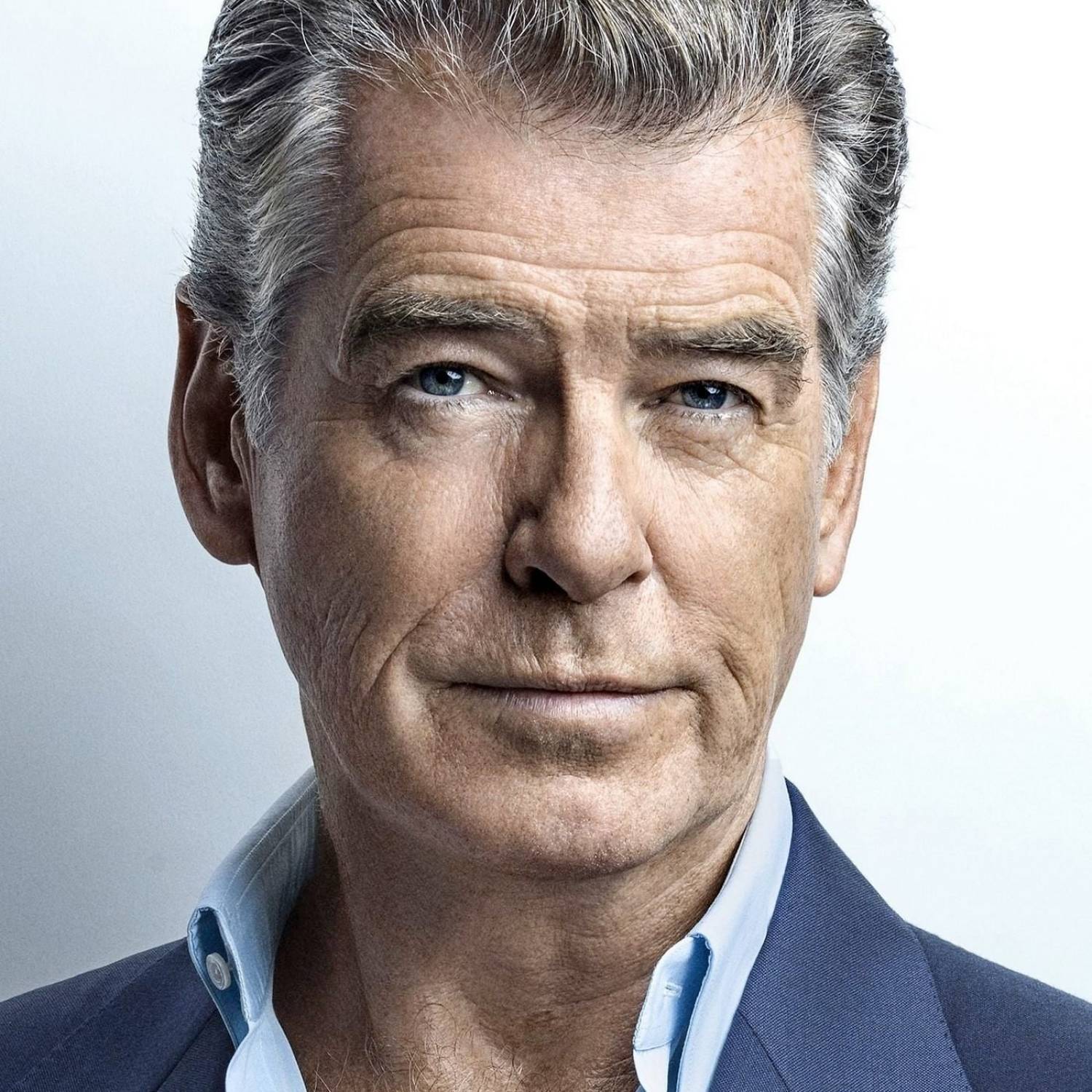 Pierce Brosnan photo
