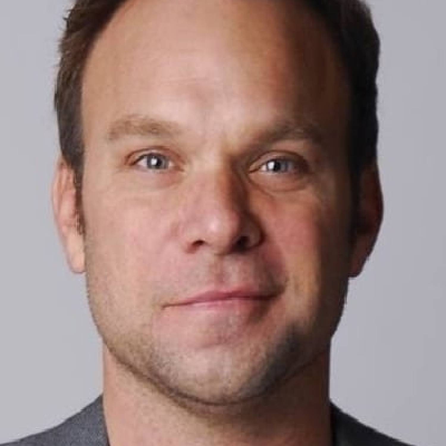 Norbert Leo Butz photo