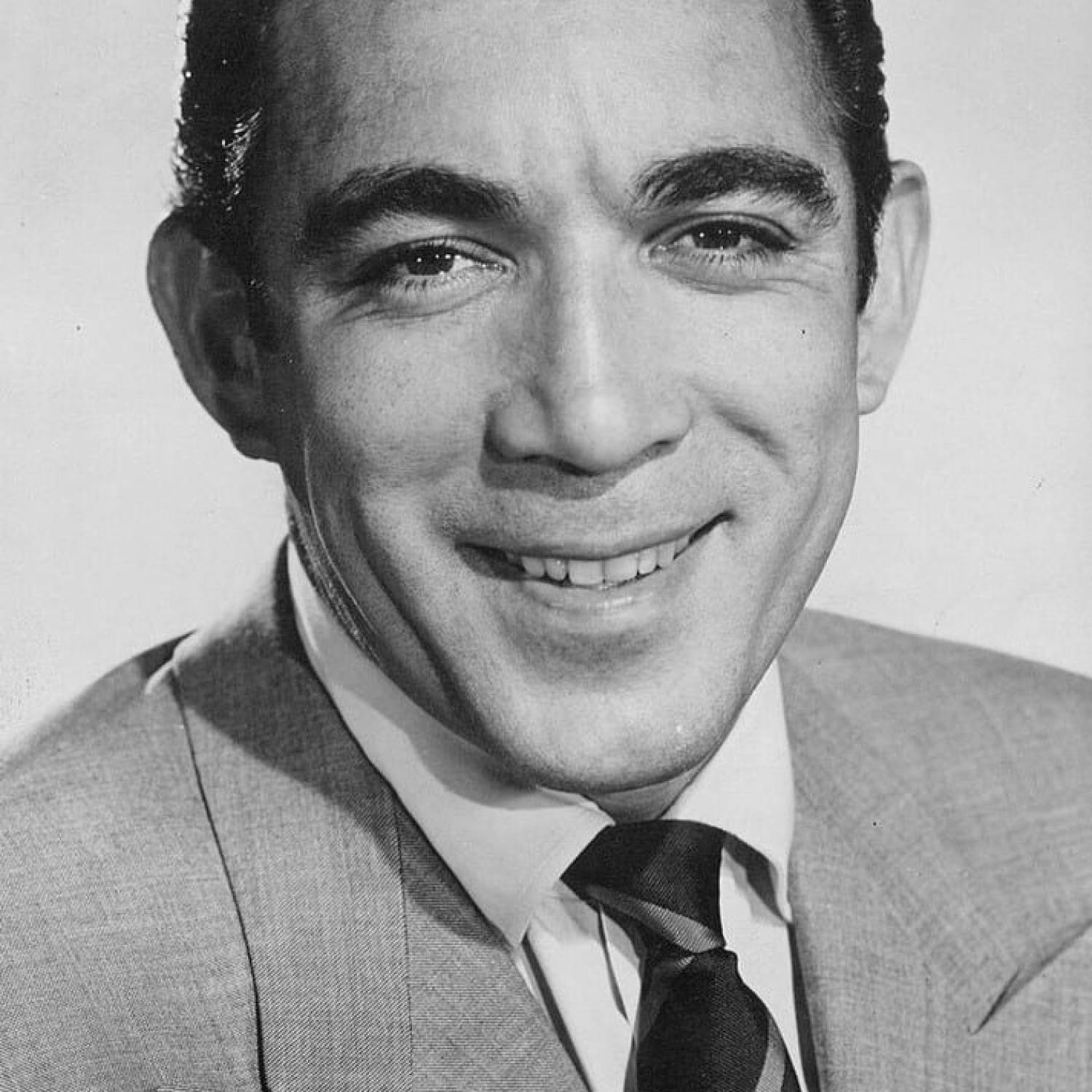 Anthony Quinn photo