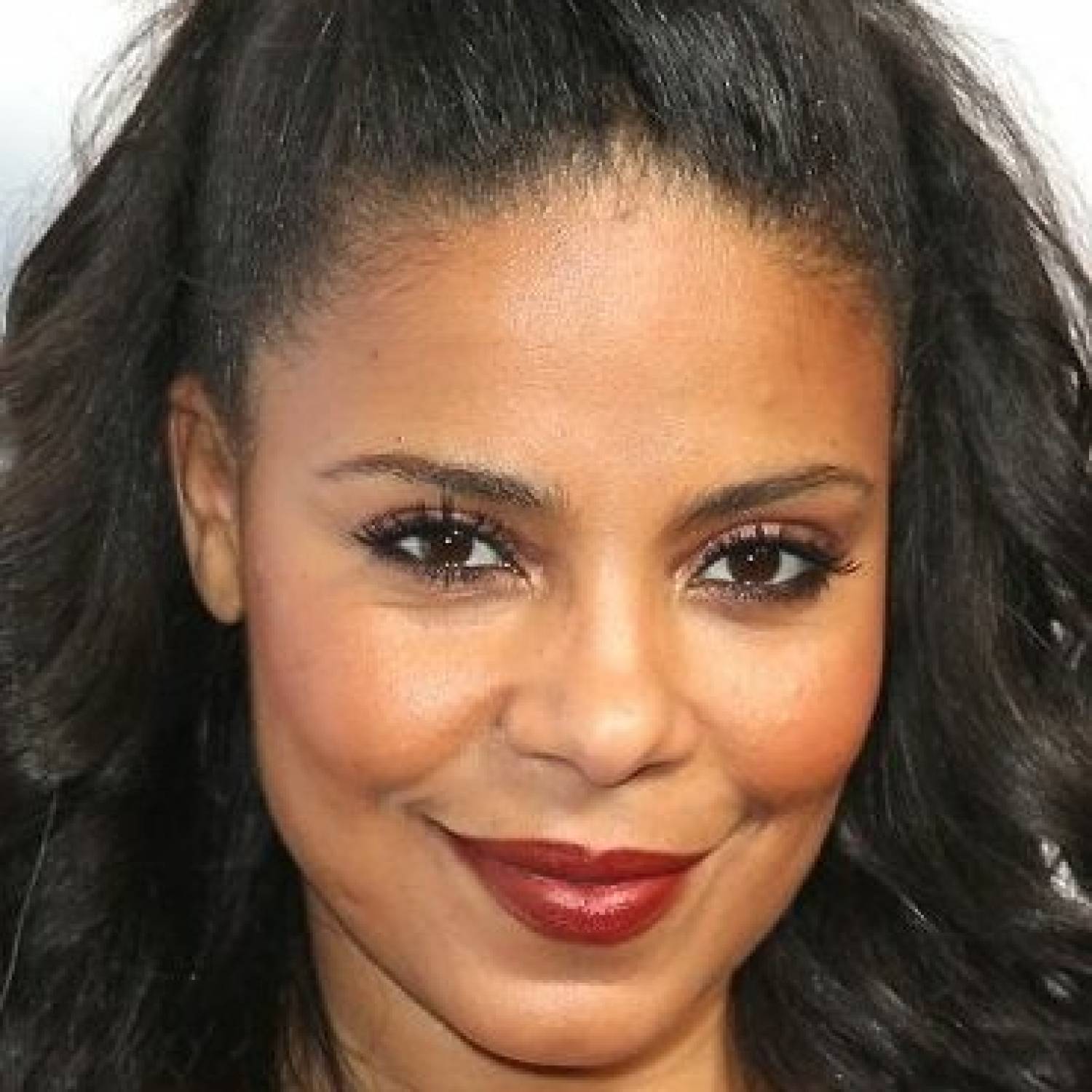 Sanaa Lathan photo
