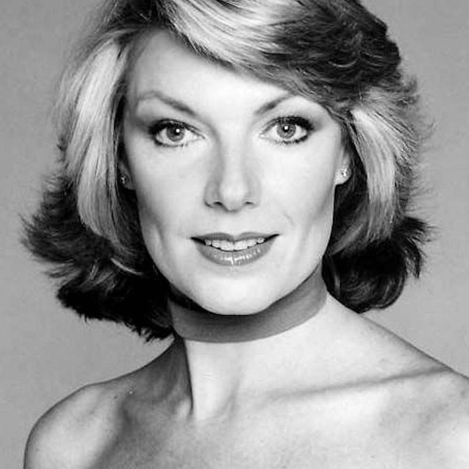 Susan Sullivan photo