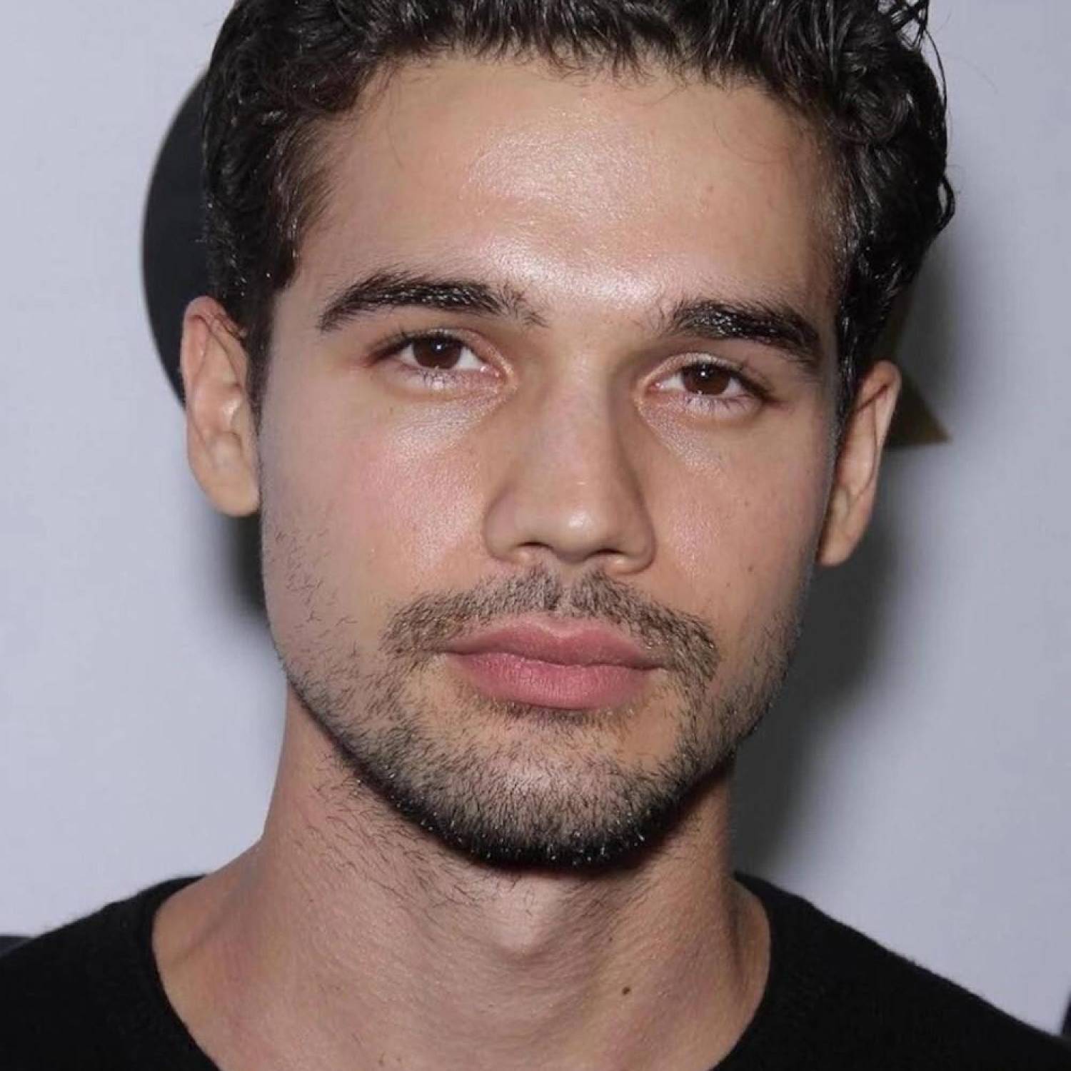 Steven Strait photo