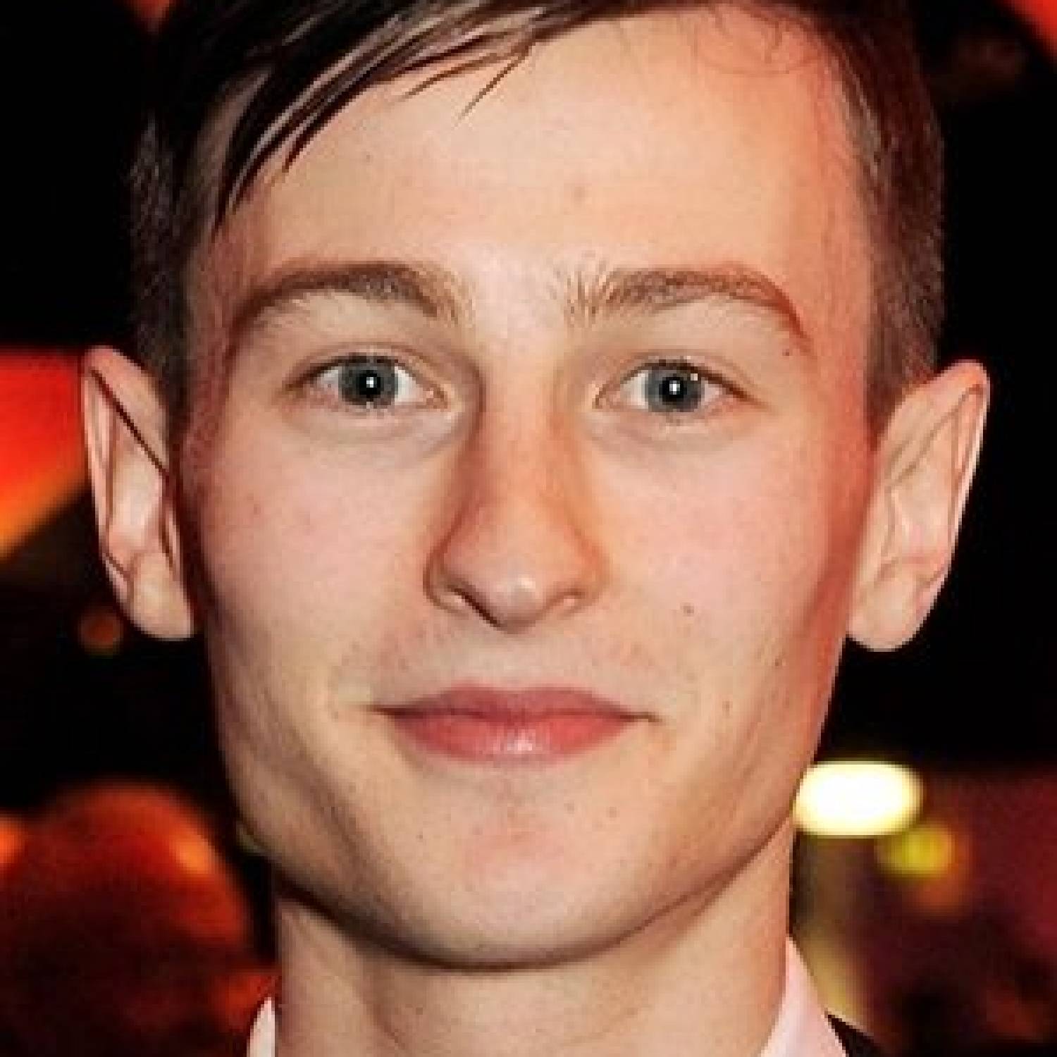 Elliott Tittensor photo