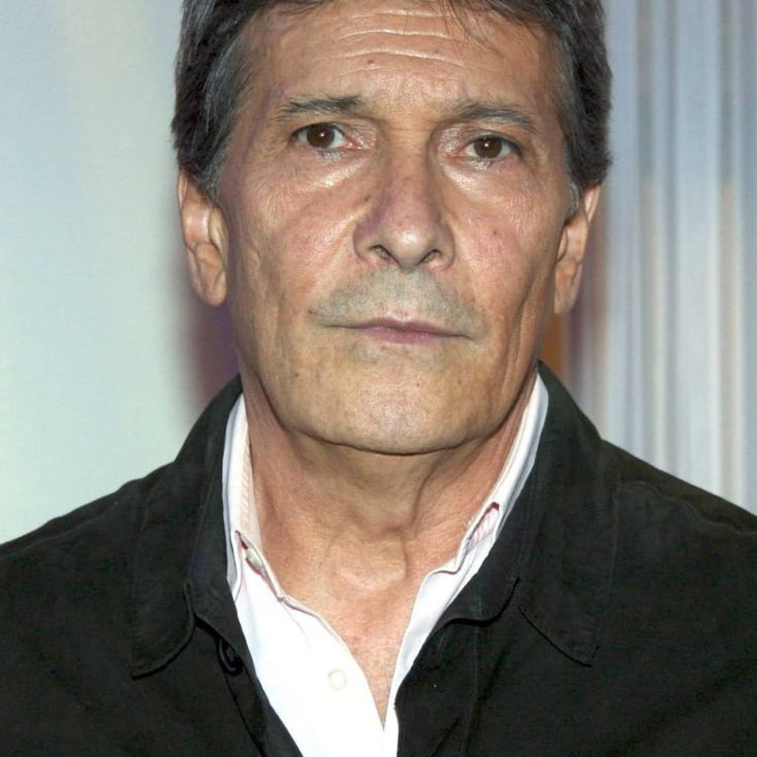Juan Ferrara photo