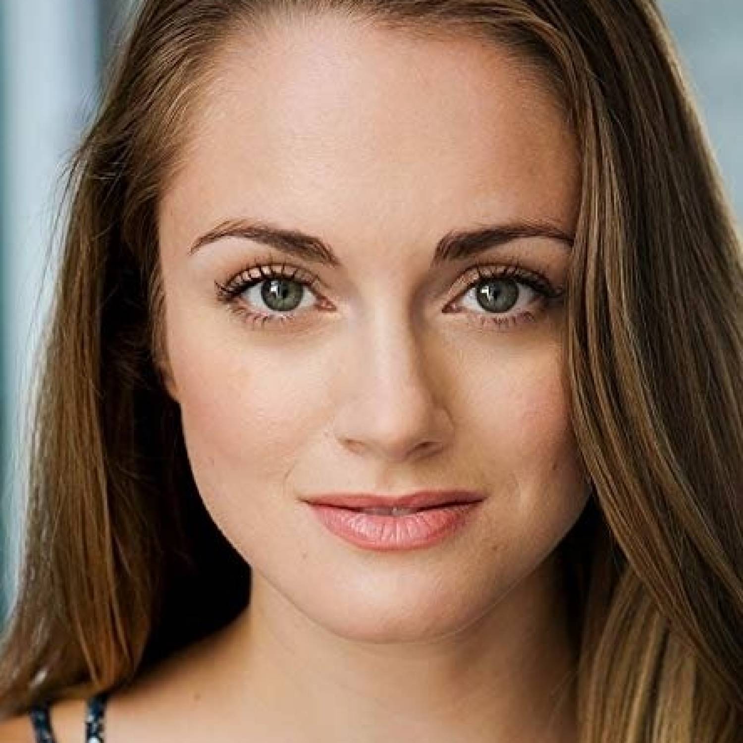 Ali Faulkner photo