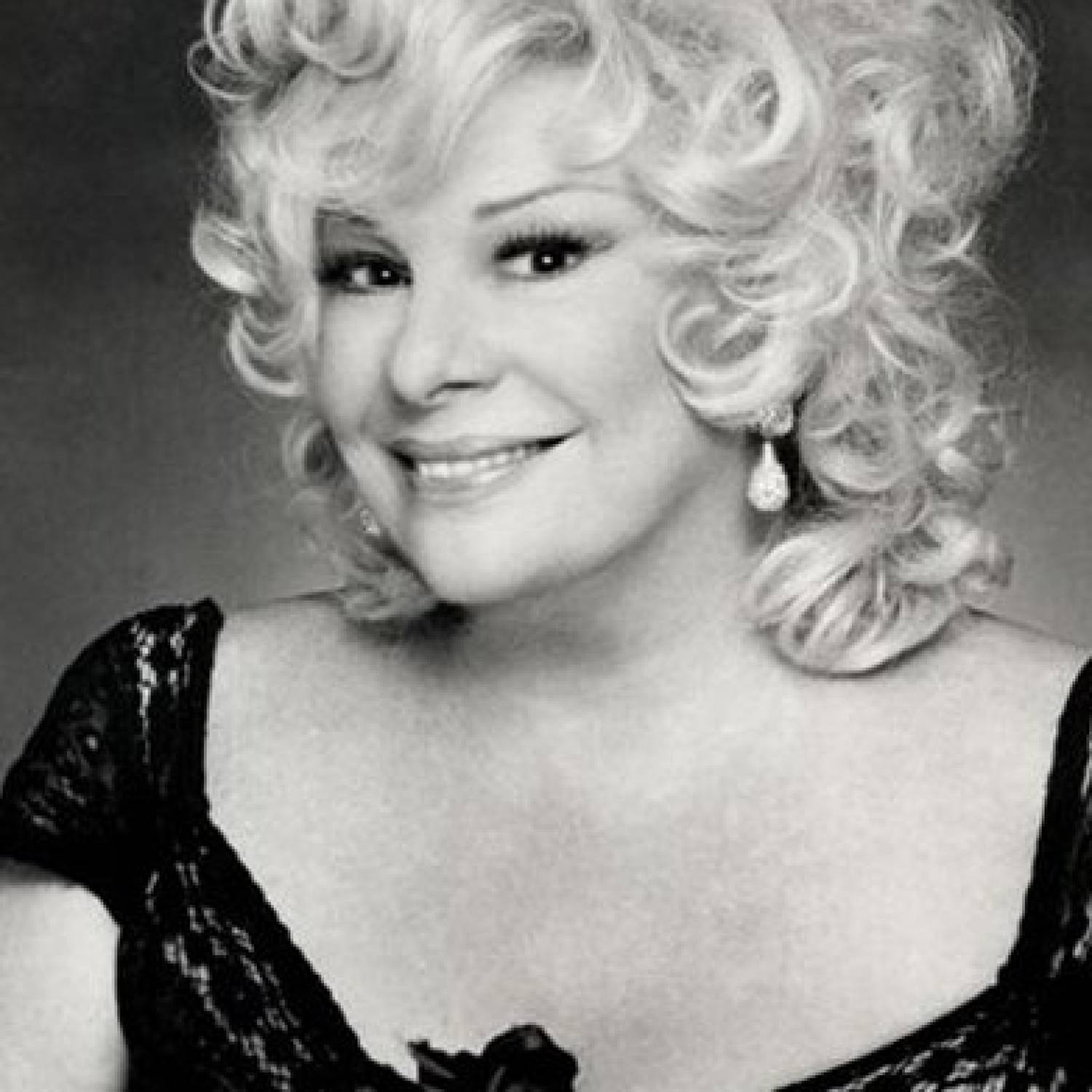 Renée Taylor photo