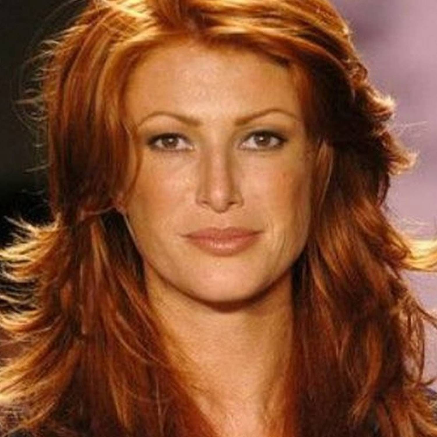 Angie Everhart photo