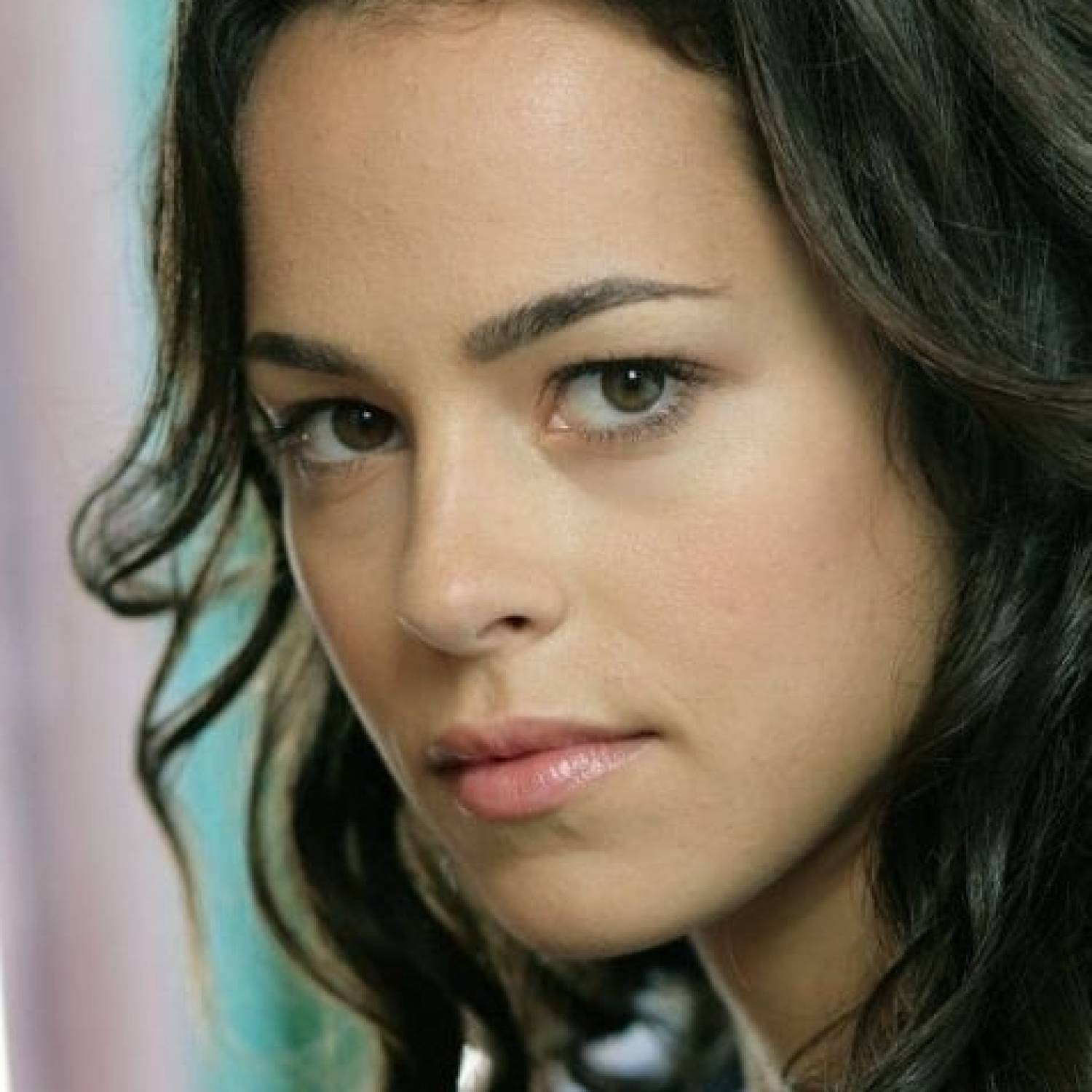 Leela Savasta photo