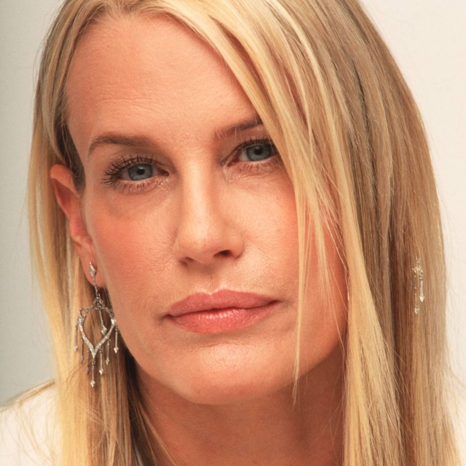 Daryl Hannah photo