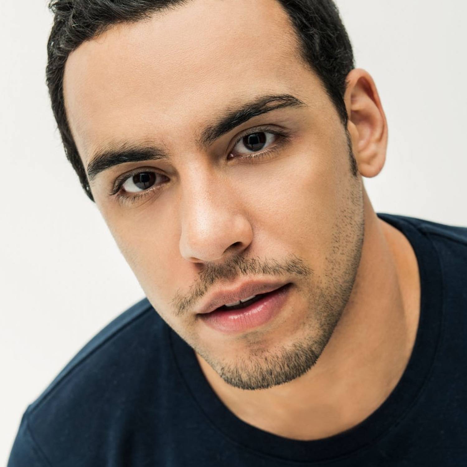 Victor Rasuk photo