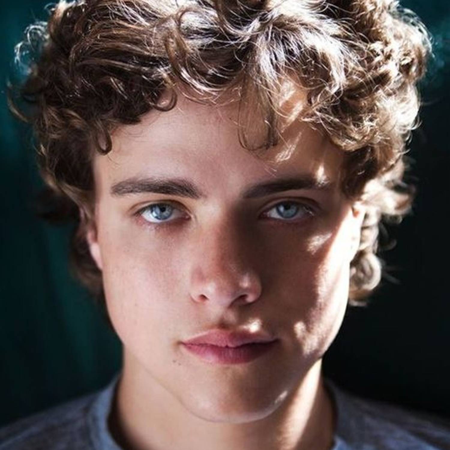 Douglas Smith photo