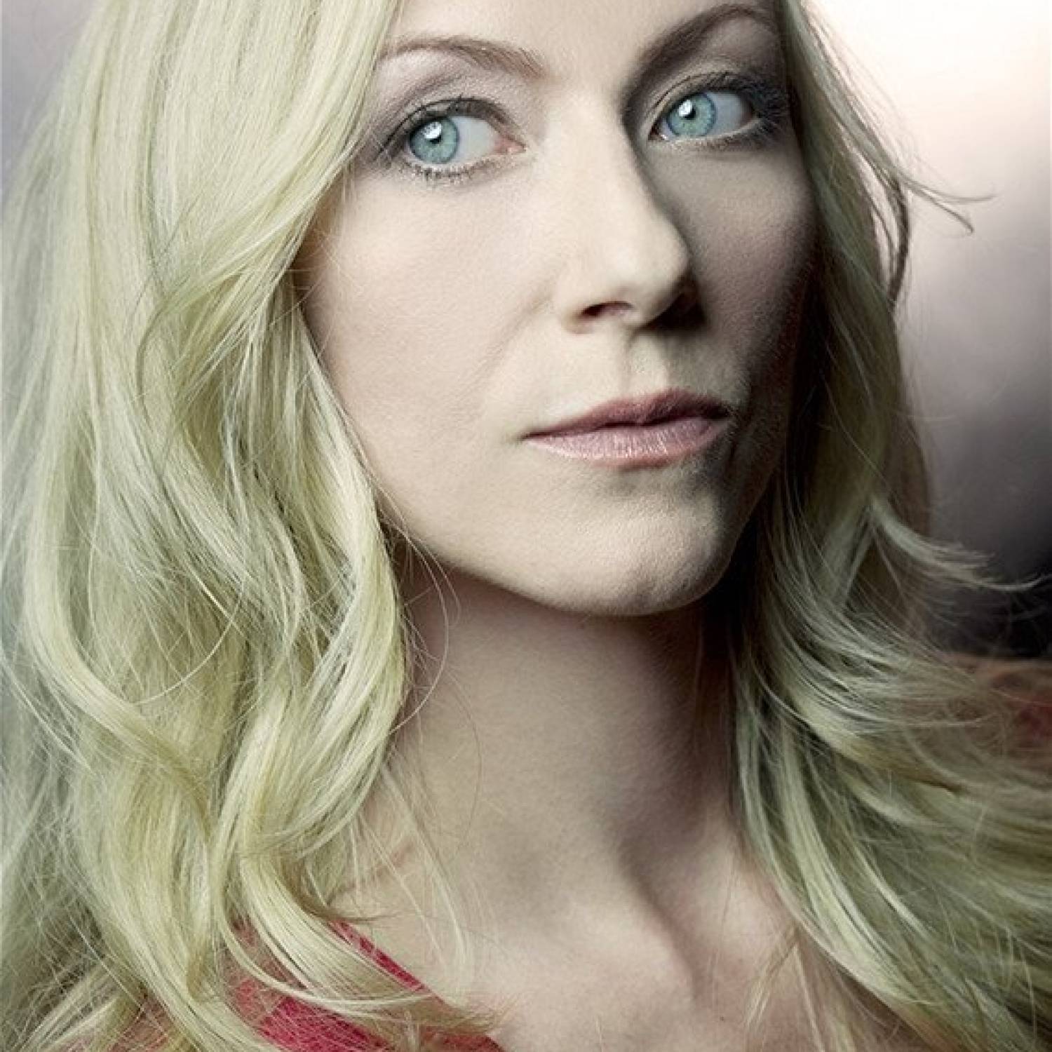 Tina Benko photo