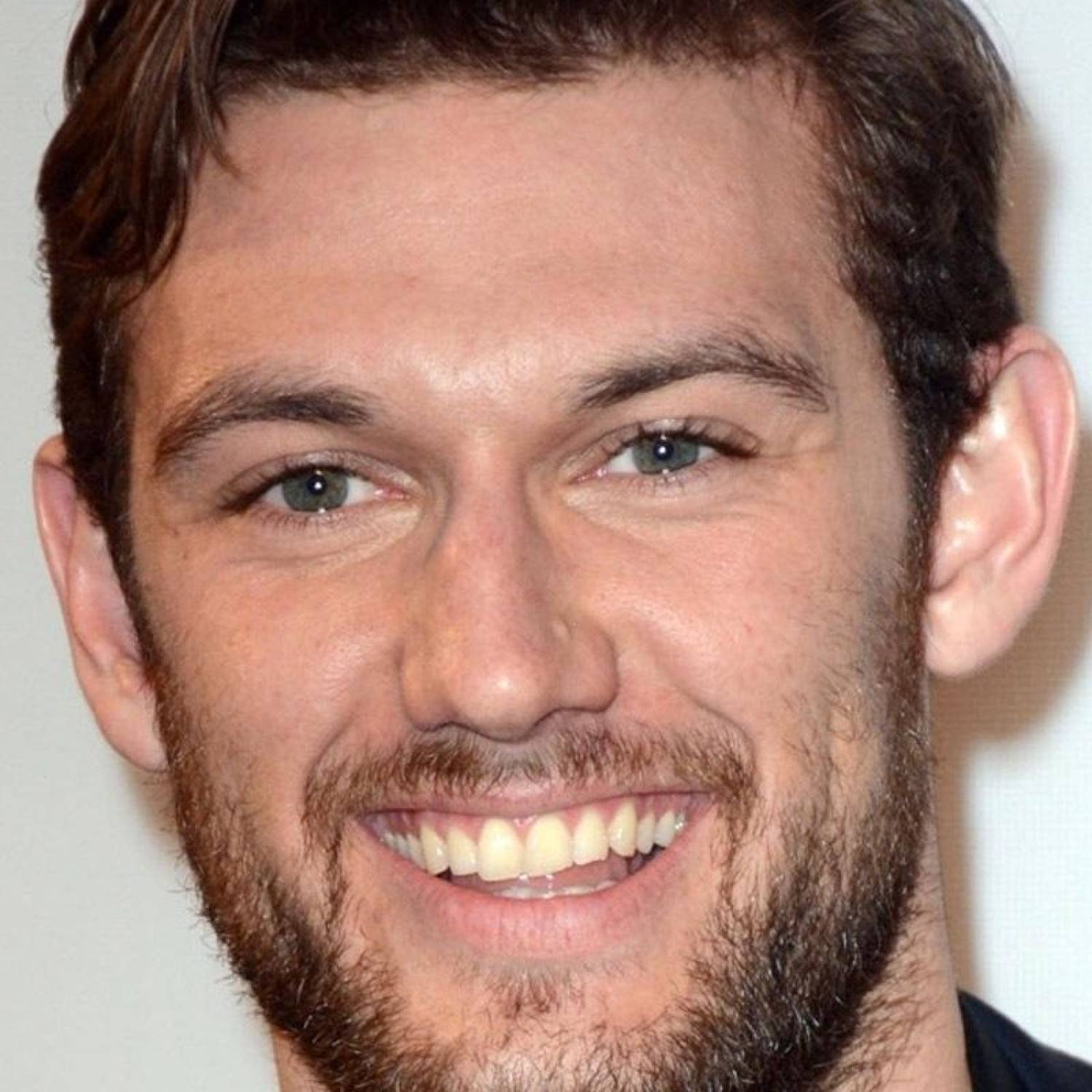 Alex Pettyfer photo