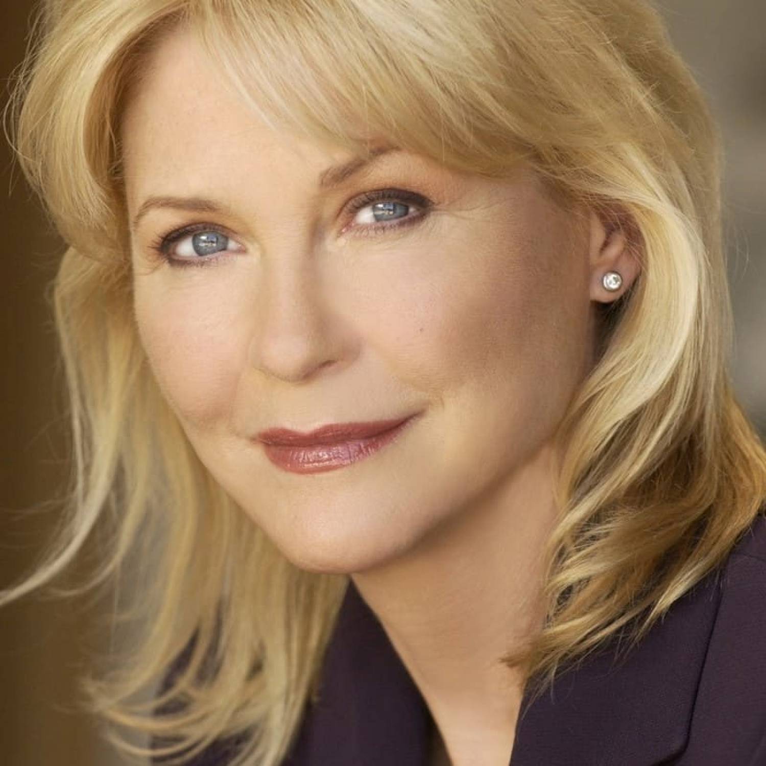 Dee Wallace photo