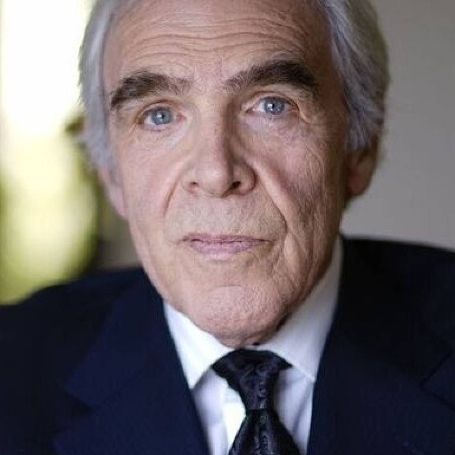 Robert Harvey photo