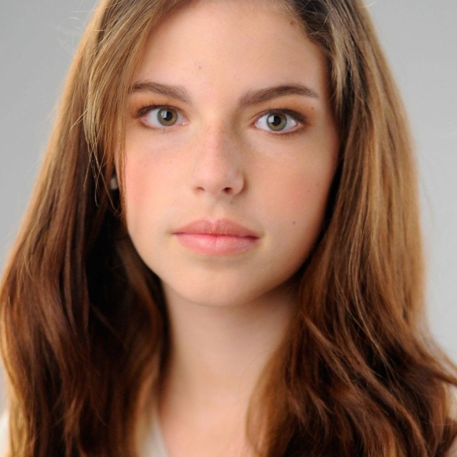 Perla Haney-Jardine photo