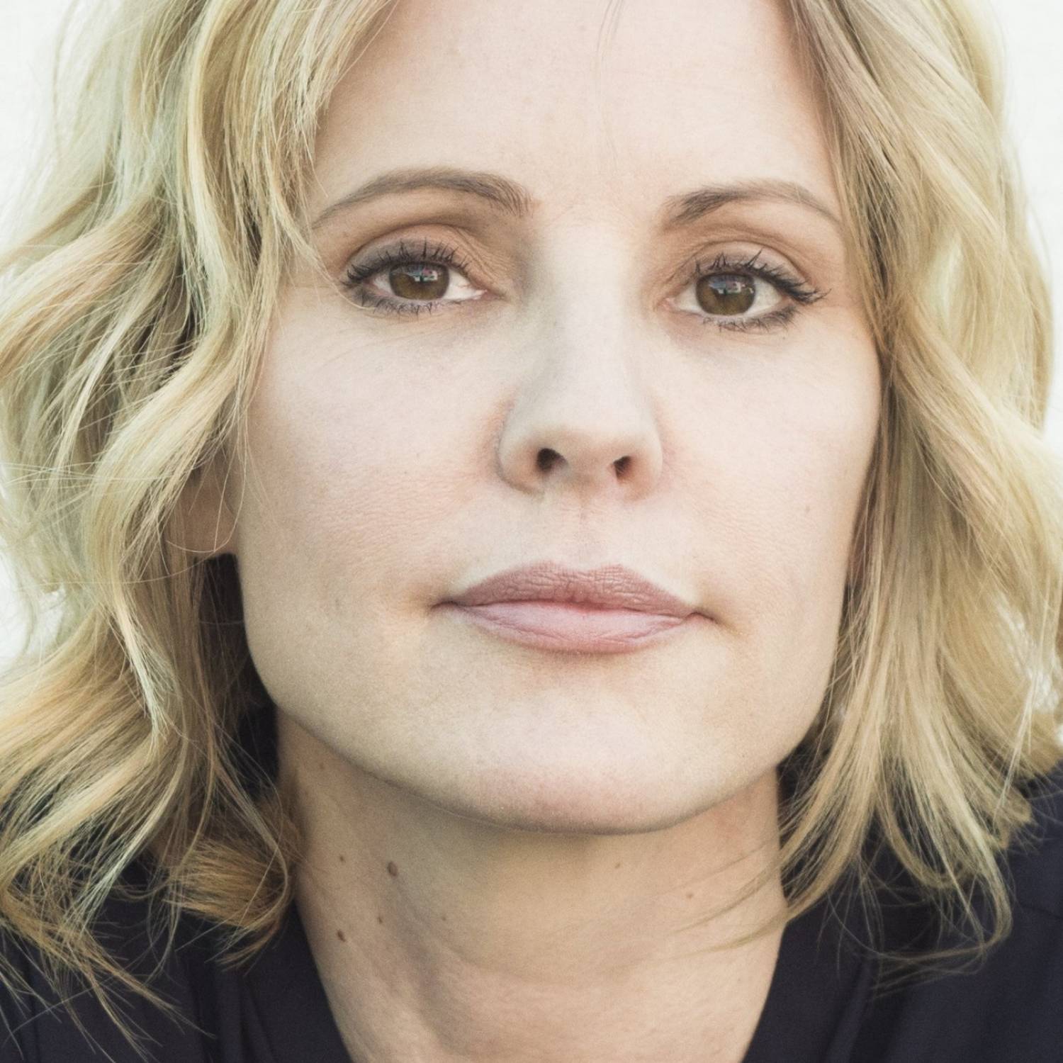 Emma Caulfield photo