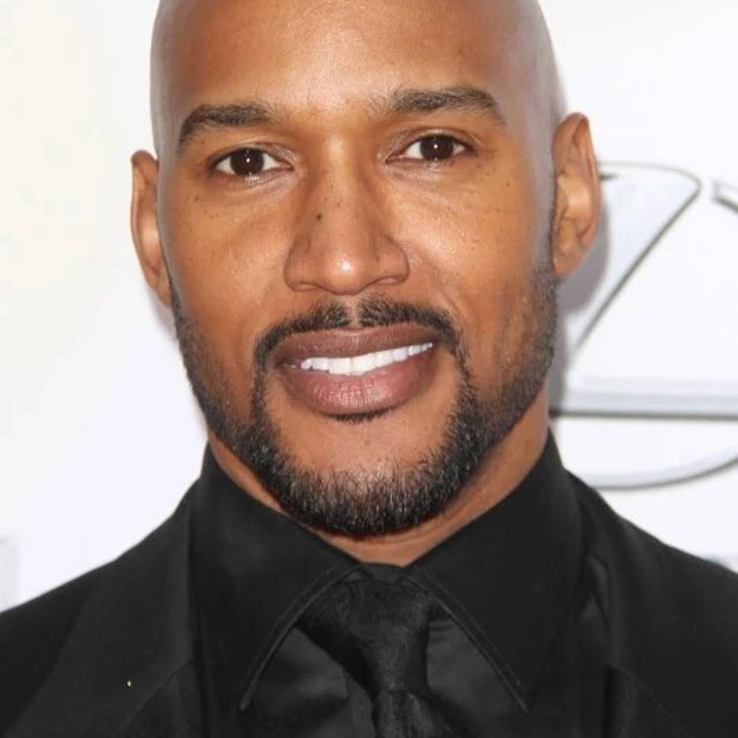Henry Simmons photo