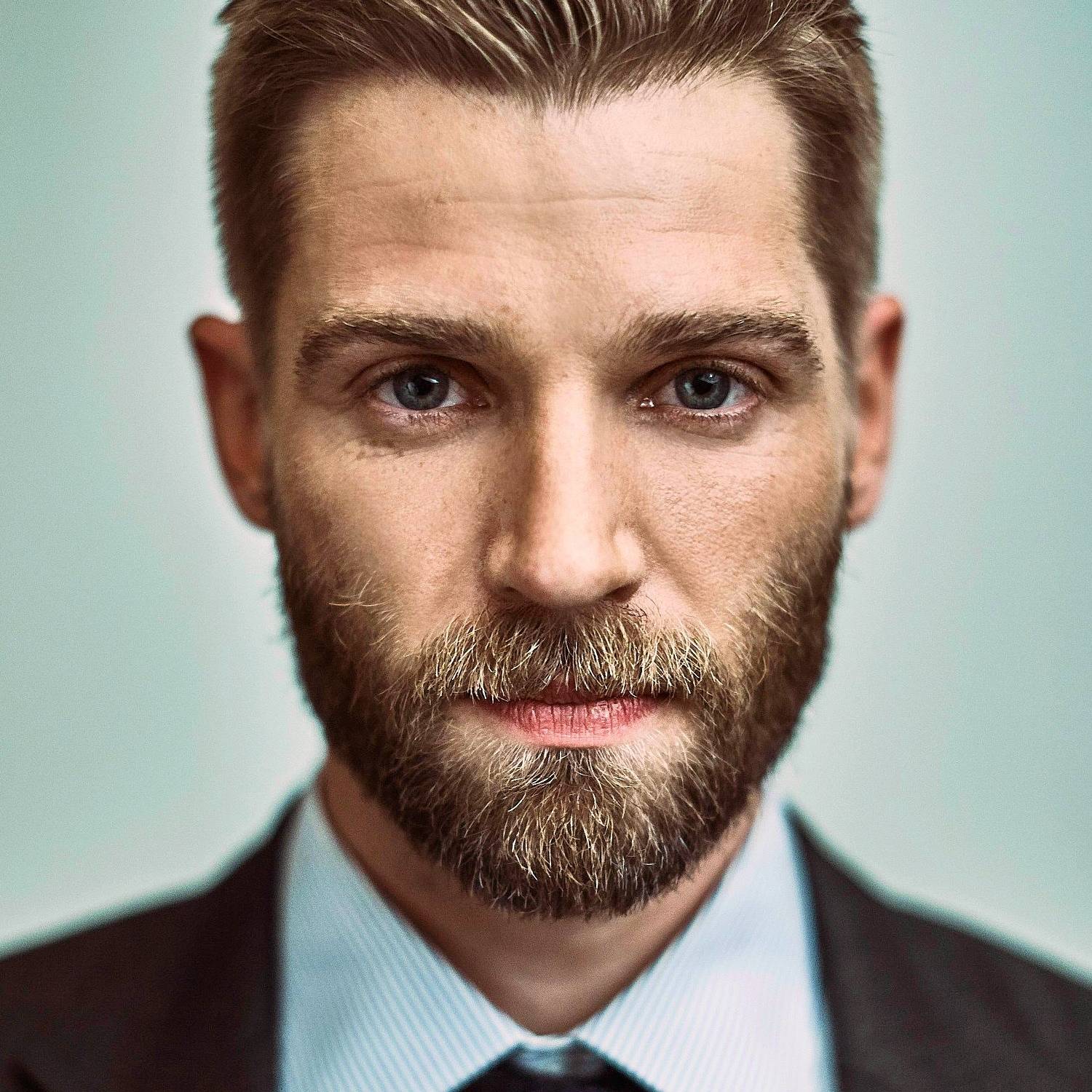 Mike Vogel photo