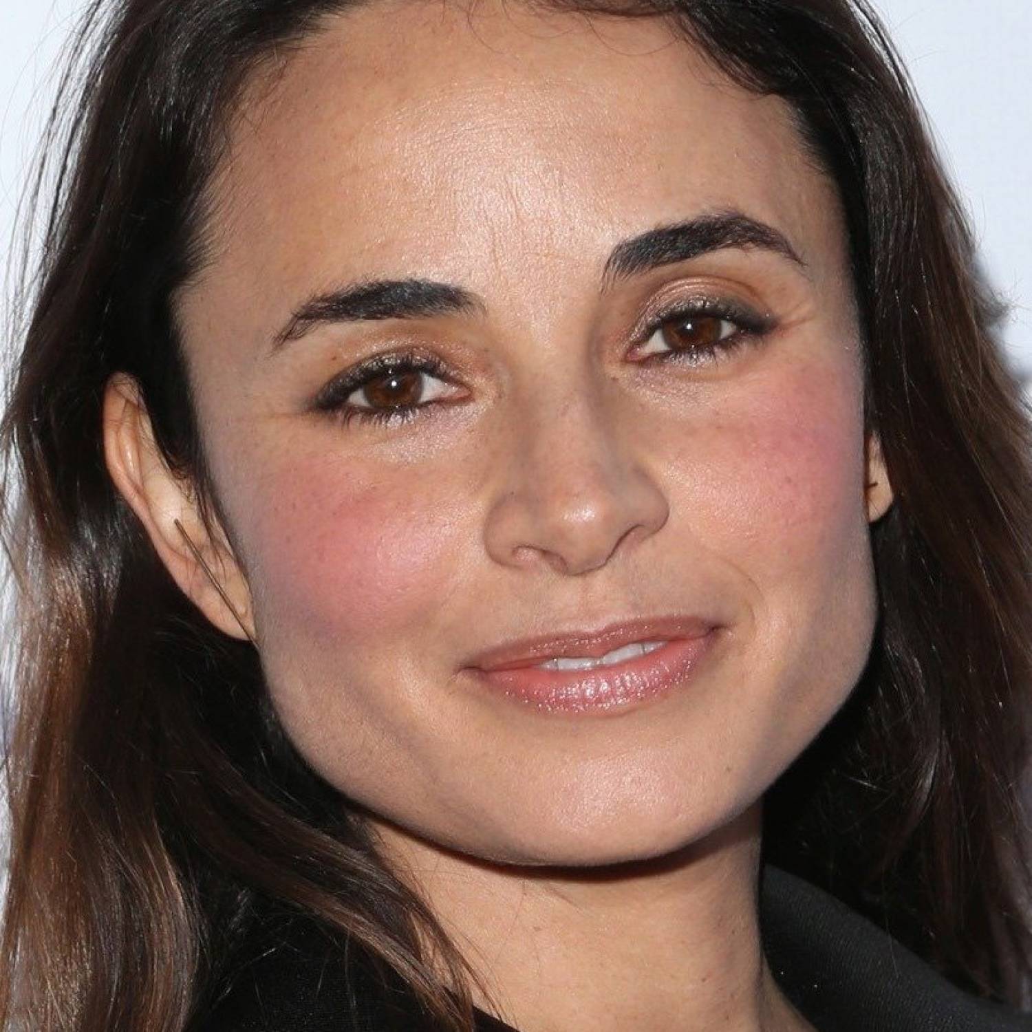 Mía Maestro photo