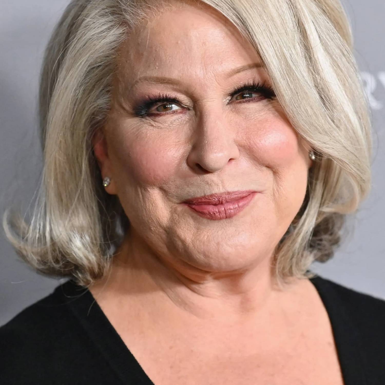 Bette Midler photo