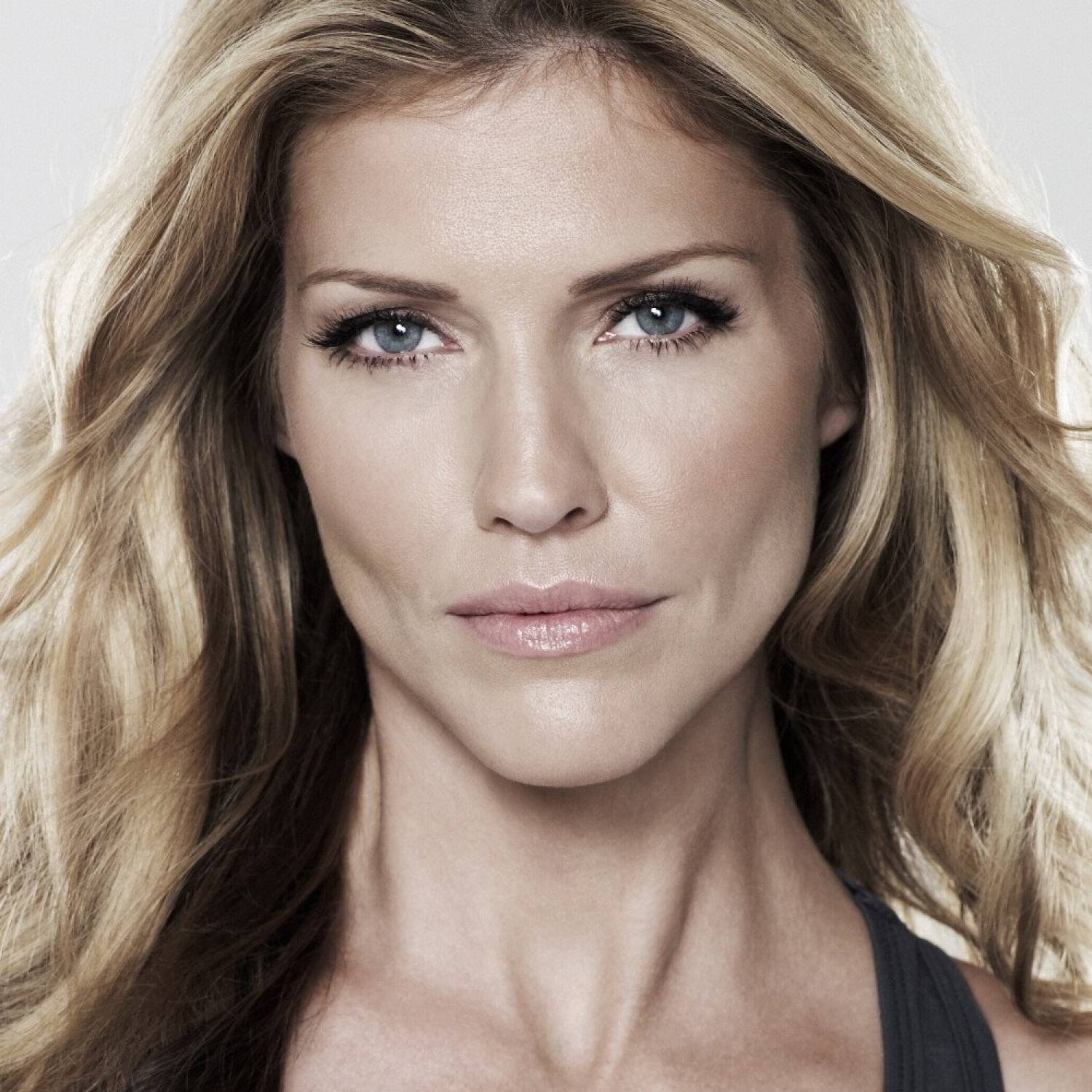 Tricia Helfer photo